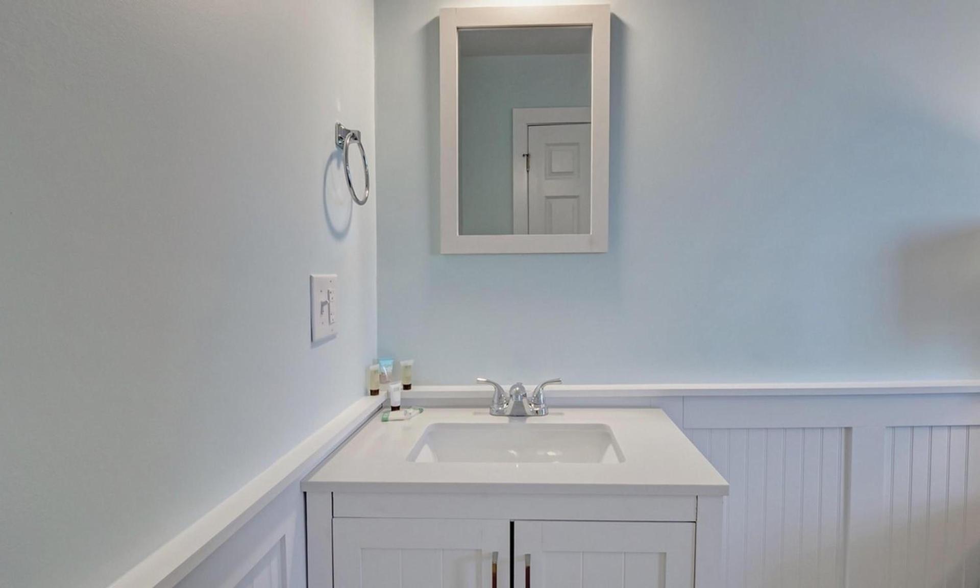 Loggerhead Inn and Suites photo 31