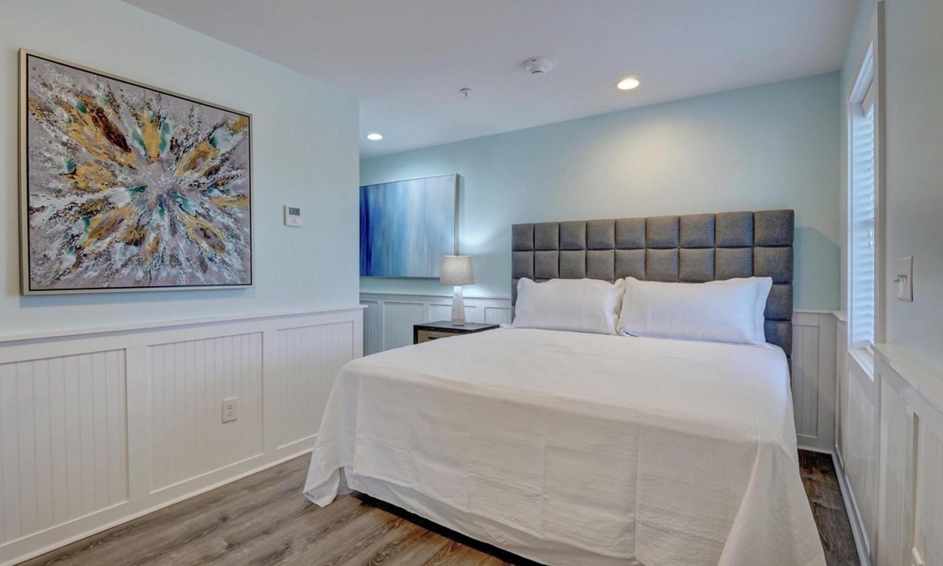 Loggerhead Inn and Suites photo 40