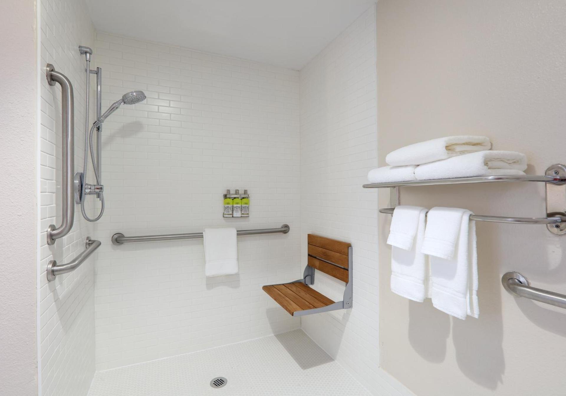 Holiday Inn Express & Suites - Austin - Round Rock by IHG photo 39
