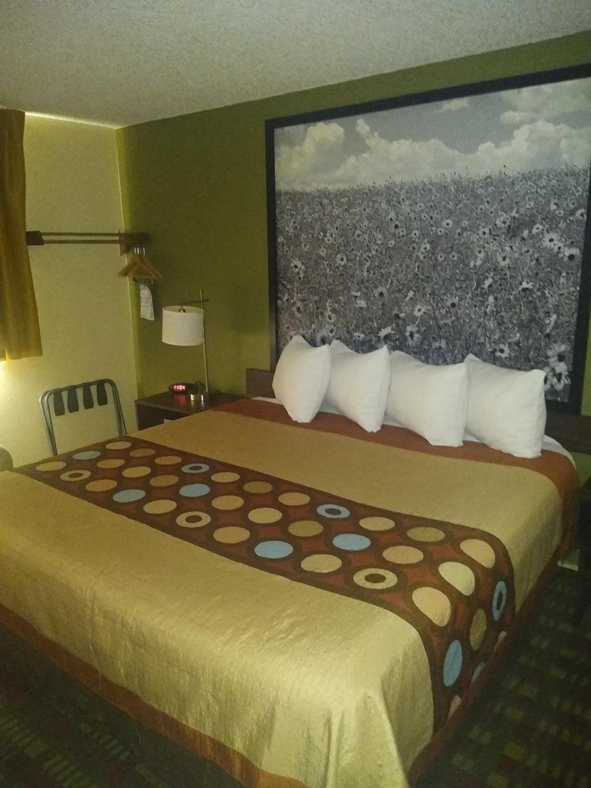 Super 8 by Wyndham Craig photo 11