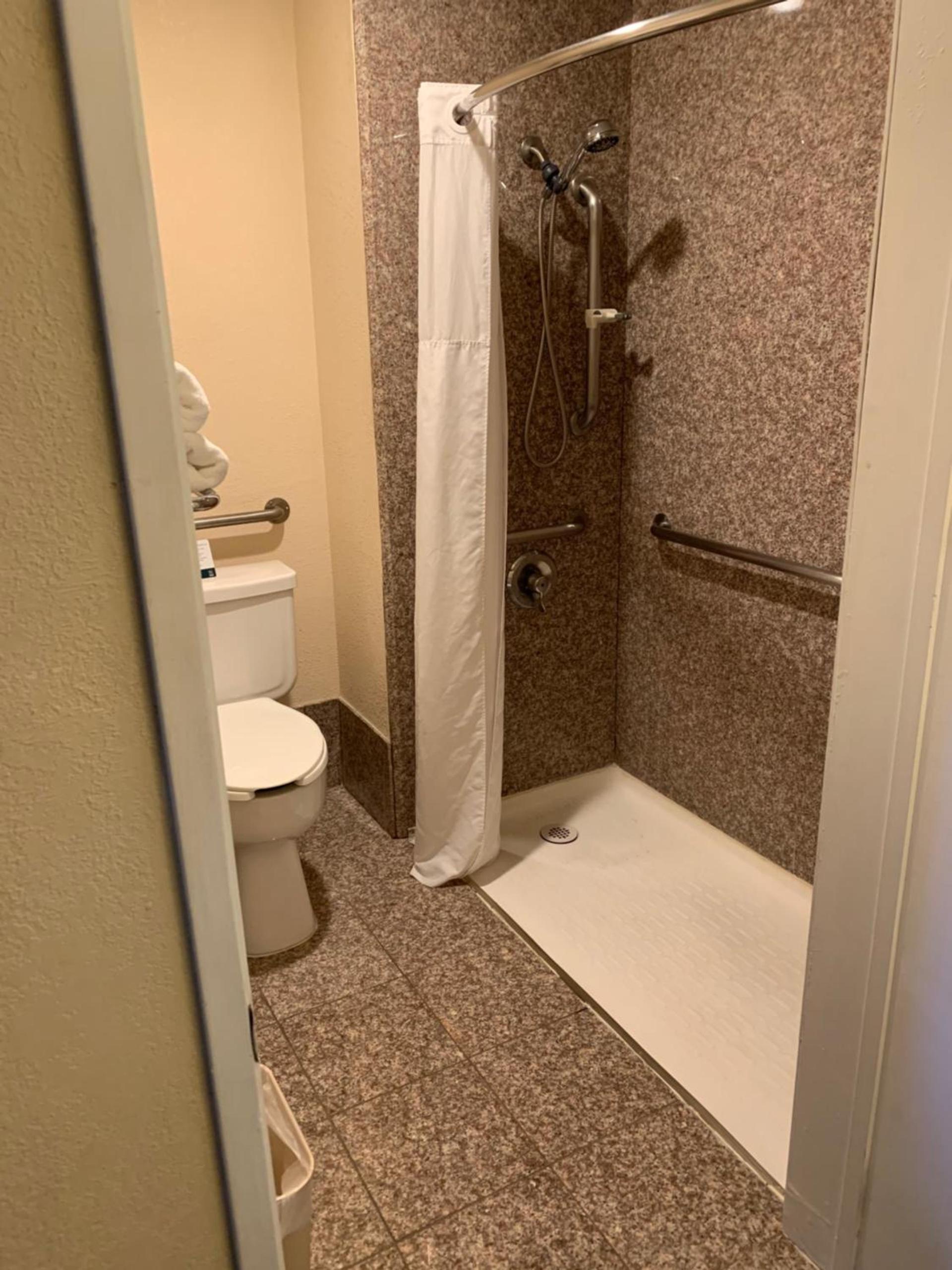 Quality Inn Temecula Valley Wine Country photo 4