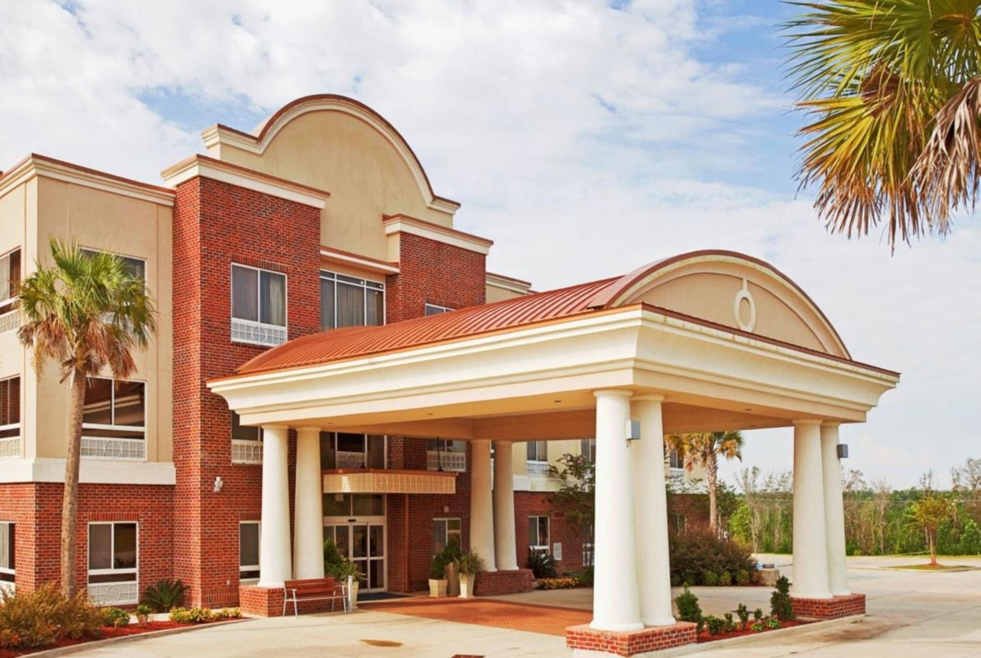 Holiday Inn Lucedale by IHG photo 1