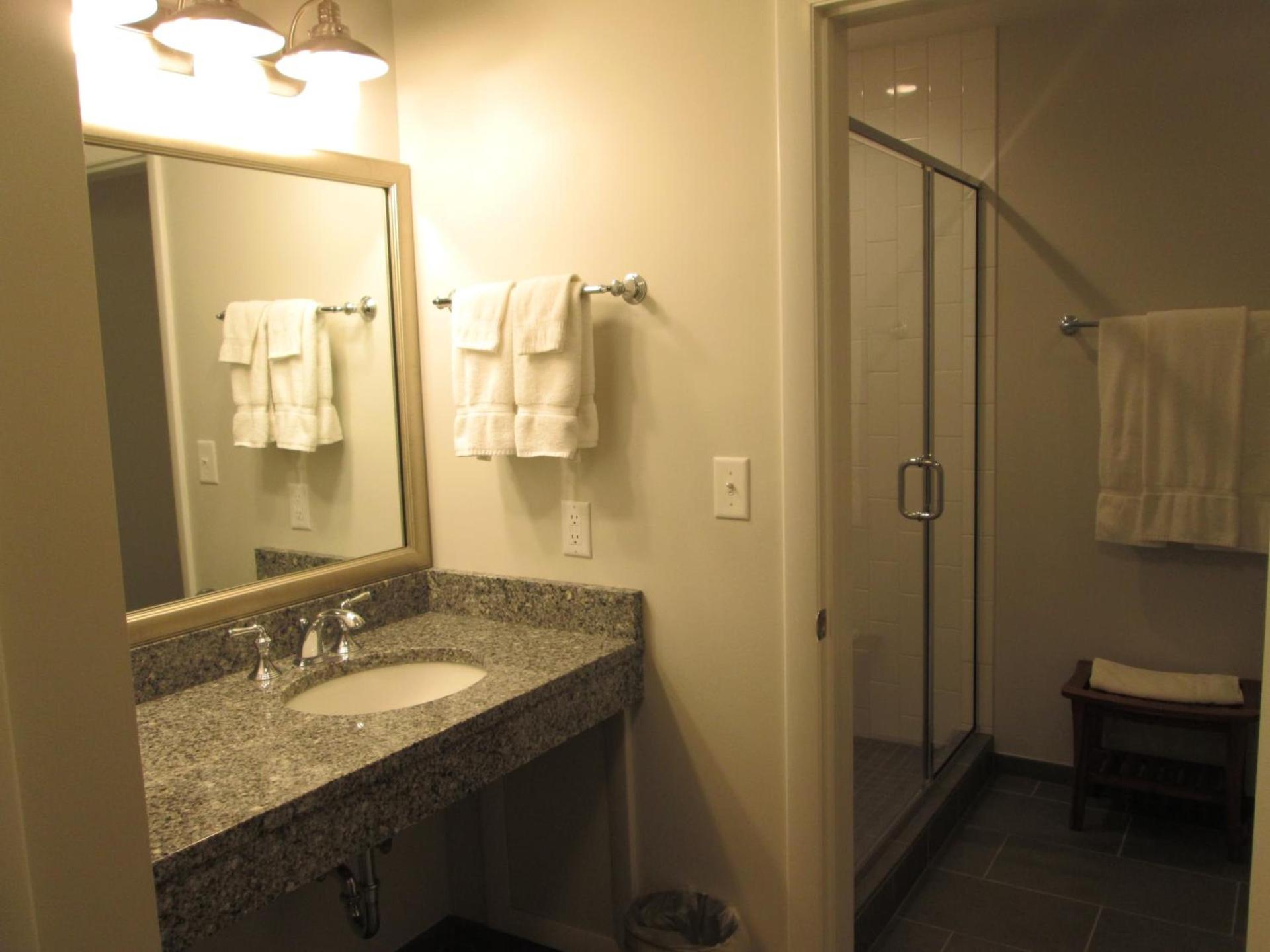 Middlebury Inn photo 7