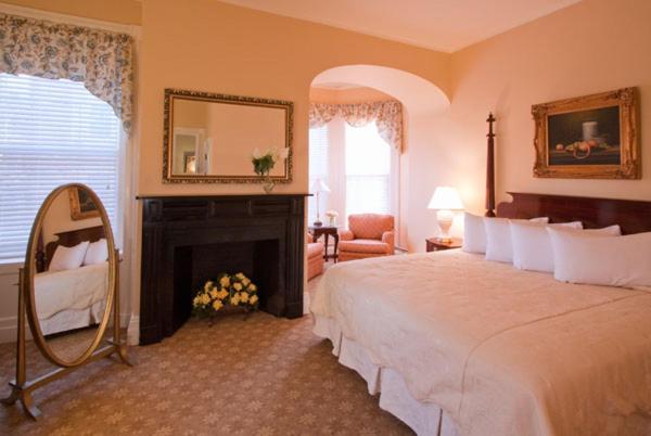 Middlebury Inn photo 4