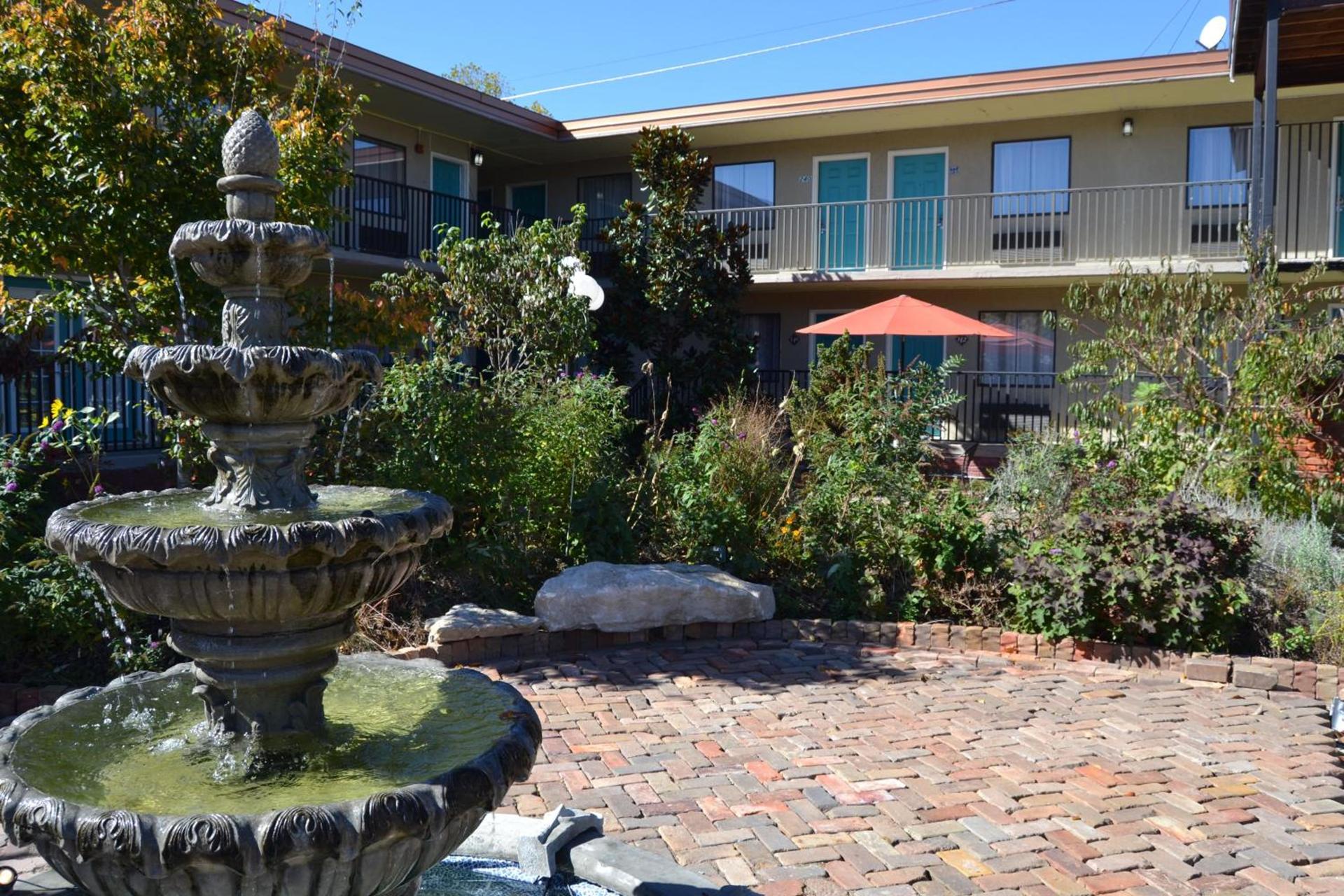 Cascades Inn photo 13
