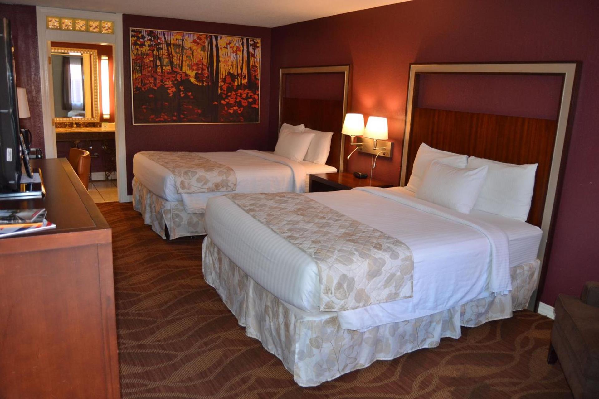 Cascades Inn photo 71