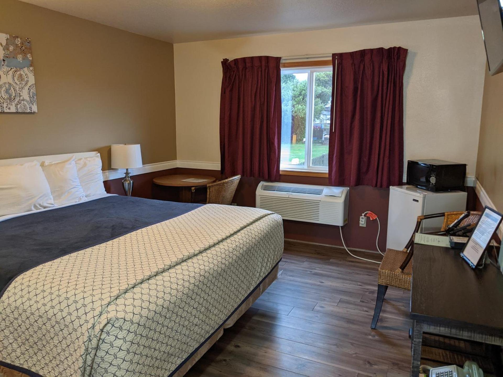 Hillcrest Inn photo 65