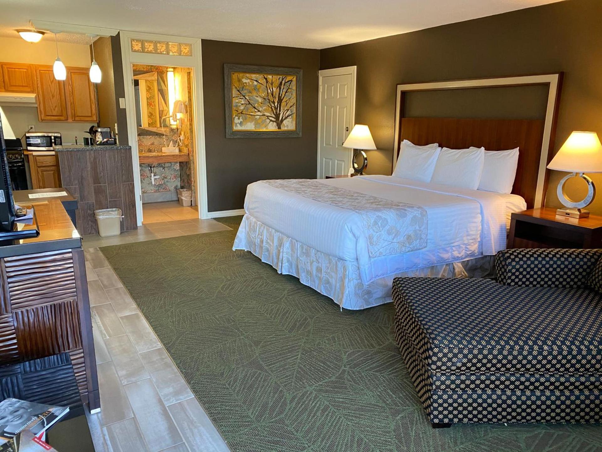 Cascades Inn photo 25