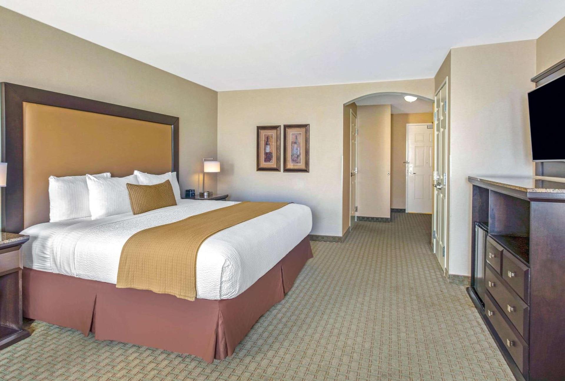 La Quinta by Wyndham Paso Robles photo 8