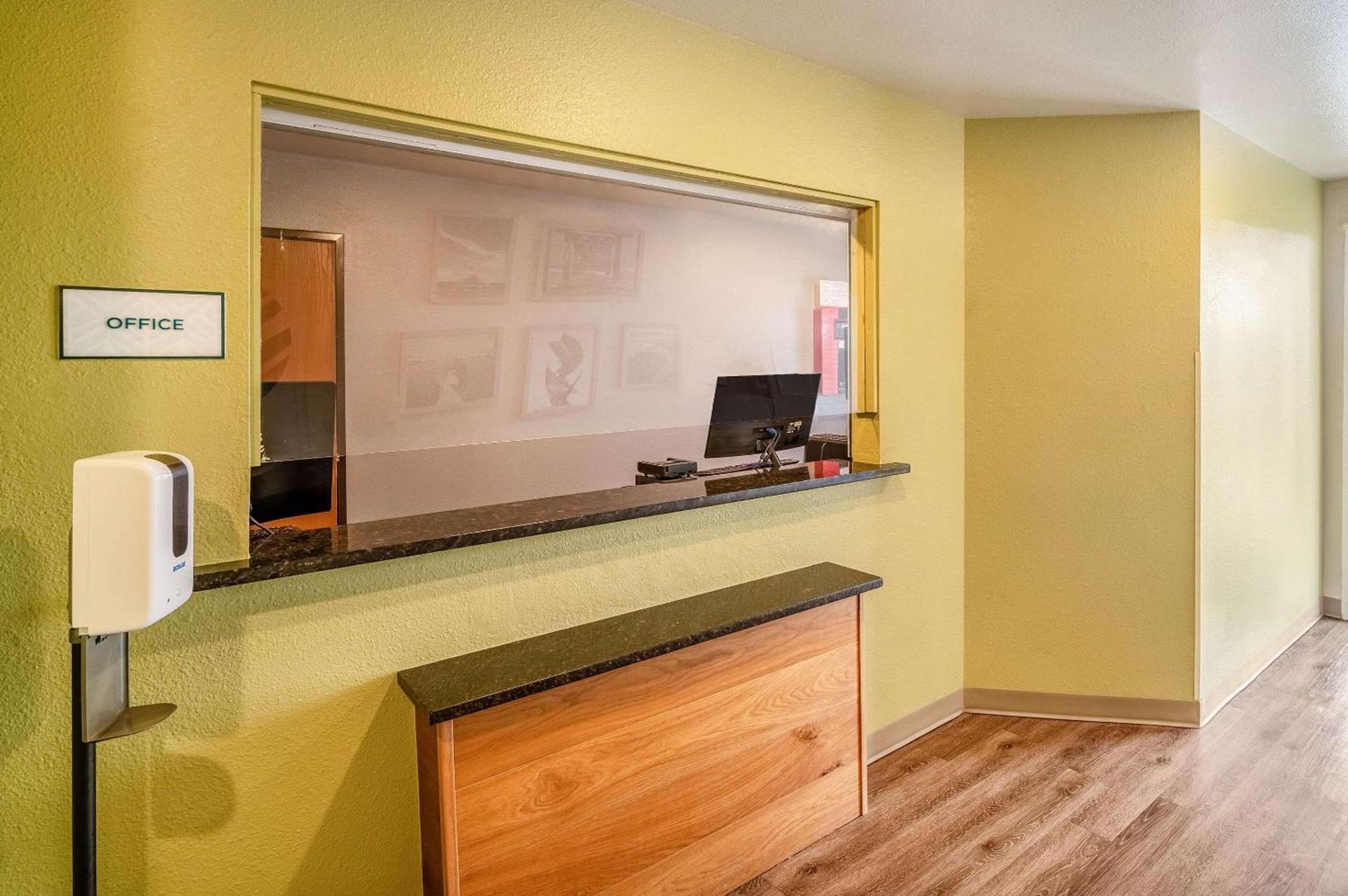 WoodSpring Suites Corpus Christi photo 4