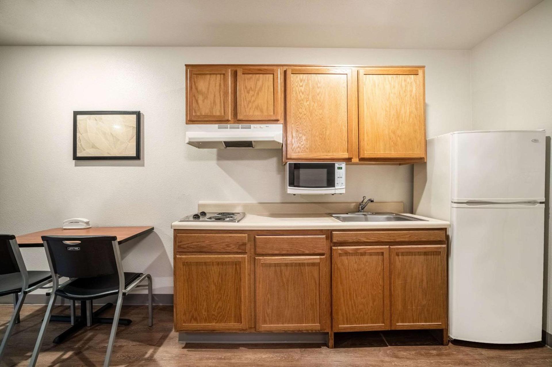 WoodSpring Suites Corpus Christi photo 9