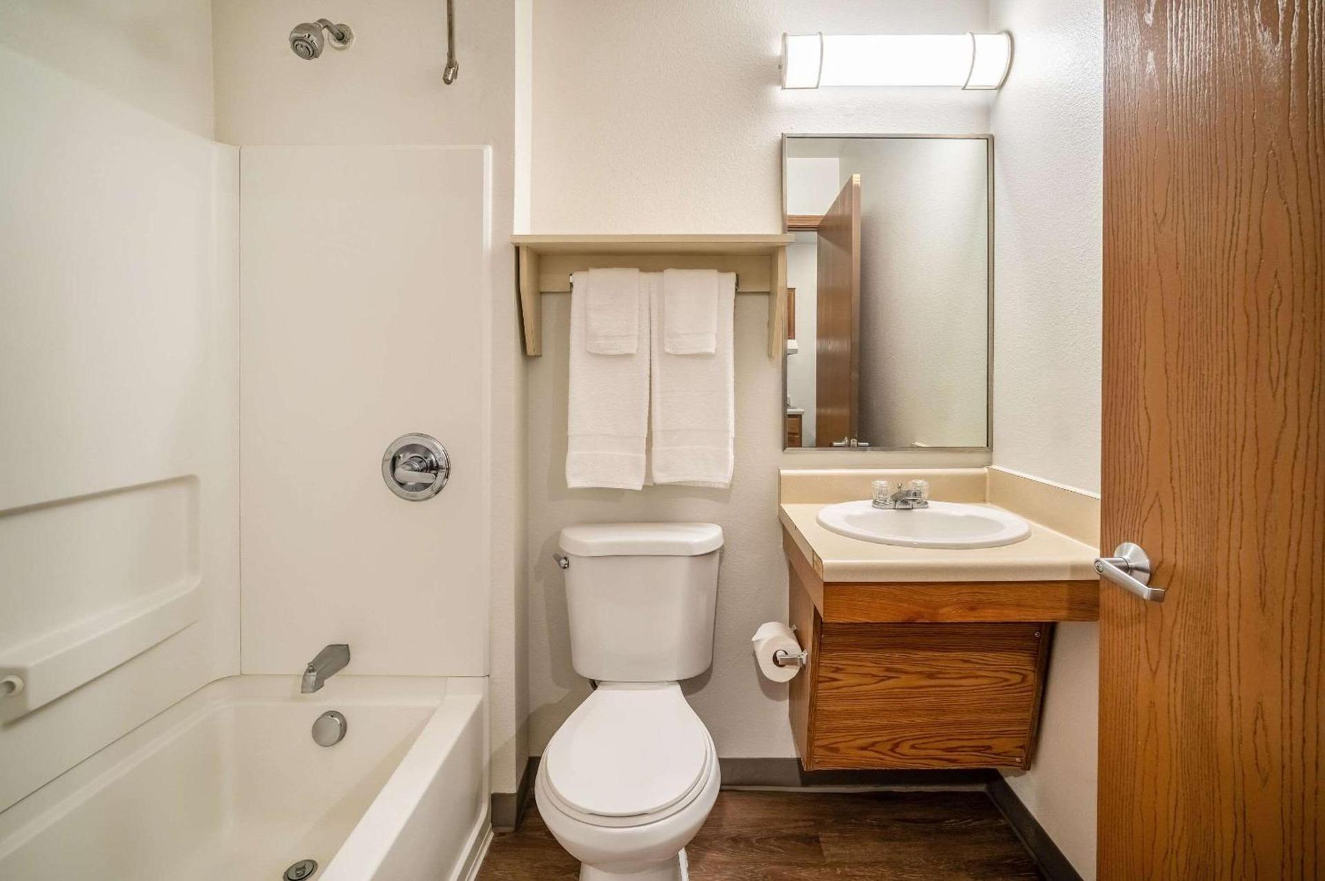 WoodSpring Suites Corpus Christi photo 14