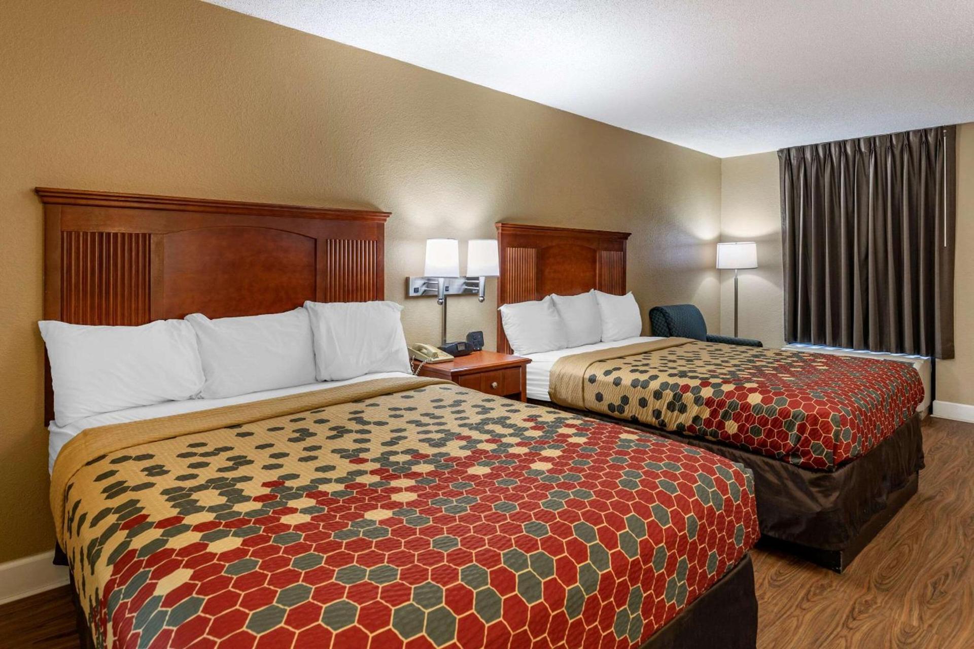 Econo Lodge Cordele photo 17