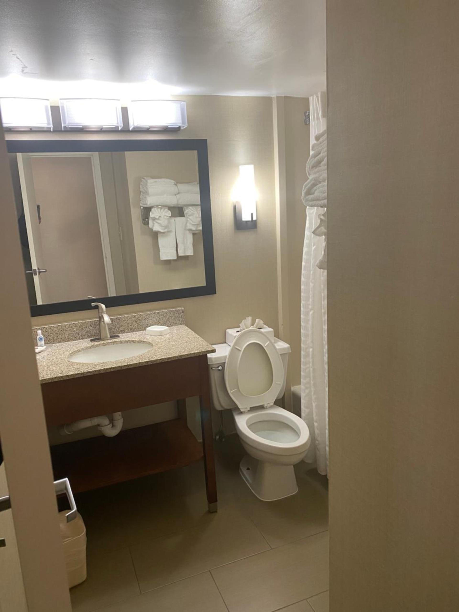 Comfort Inn Springfield photo 8
