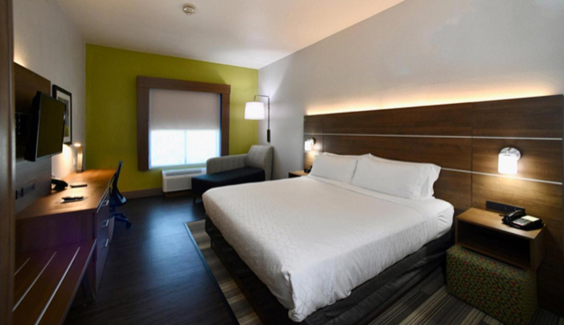 Holiday Inn Express Seguin by IHG photo 25