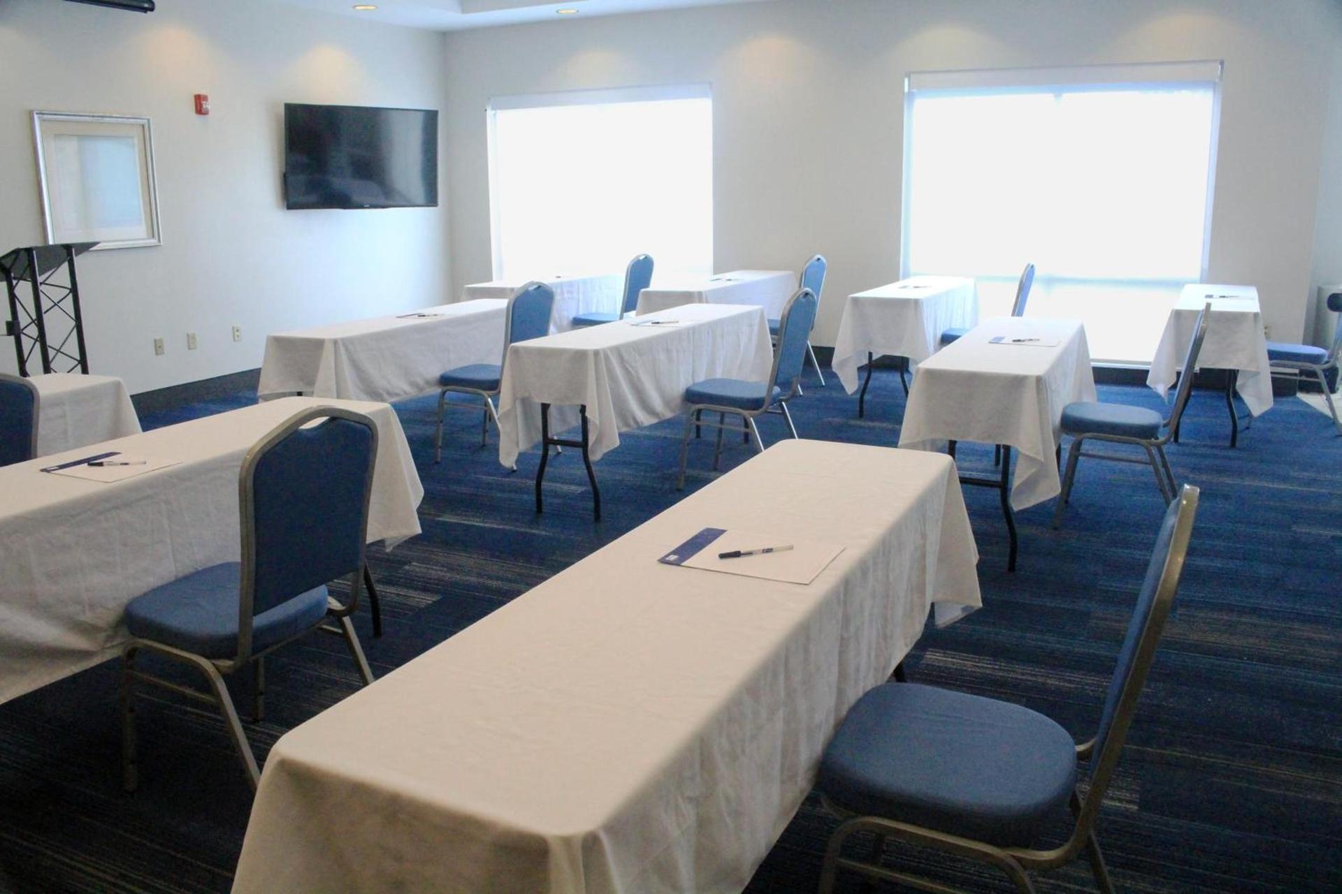 Holiday Inn Express Leland - Wilmington Area by IHG photo 81