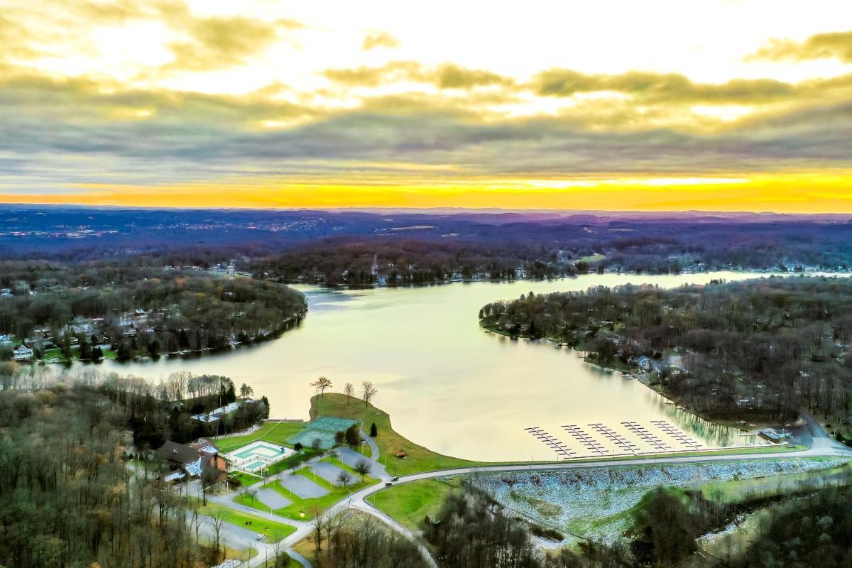 Crown Resorts at Wolf Run photo 3