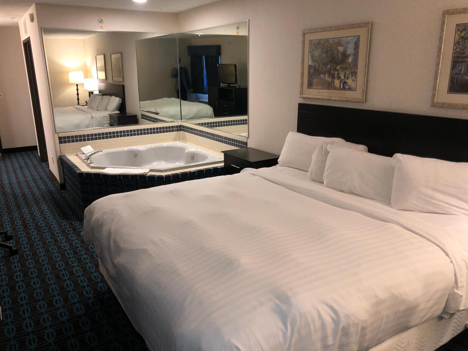 Baymont by Wyndham Howell/Brighton photo 19