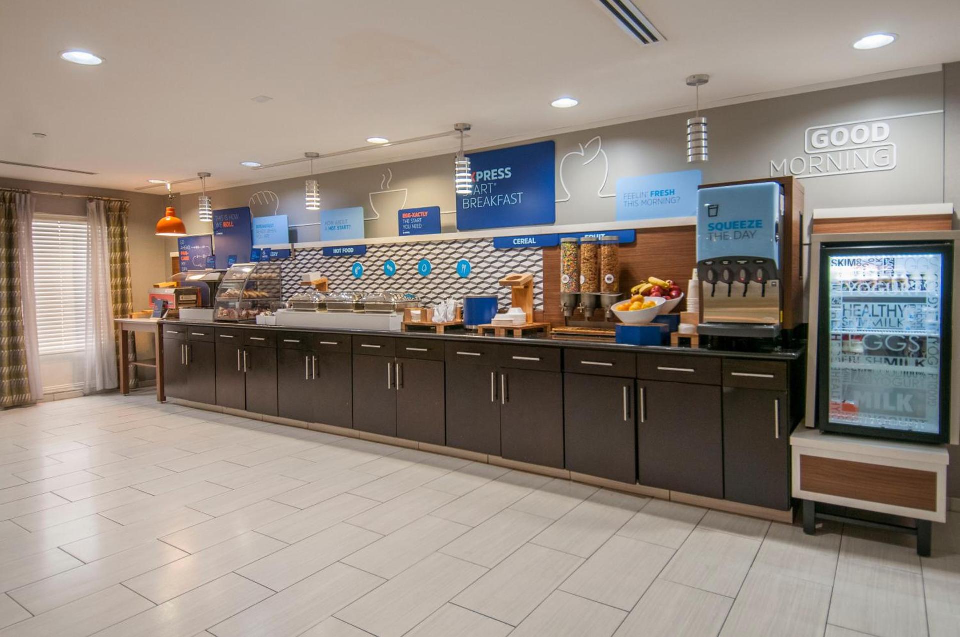 Holiday Inn Express & Suites Jackson Downtown - Coliseum by IHG photo 32