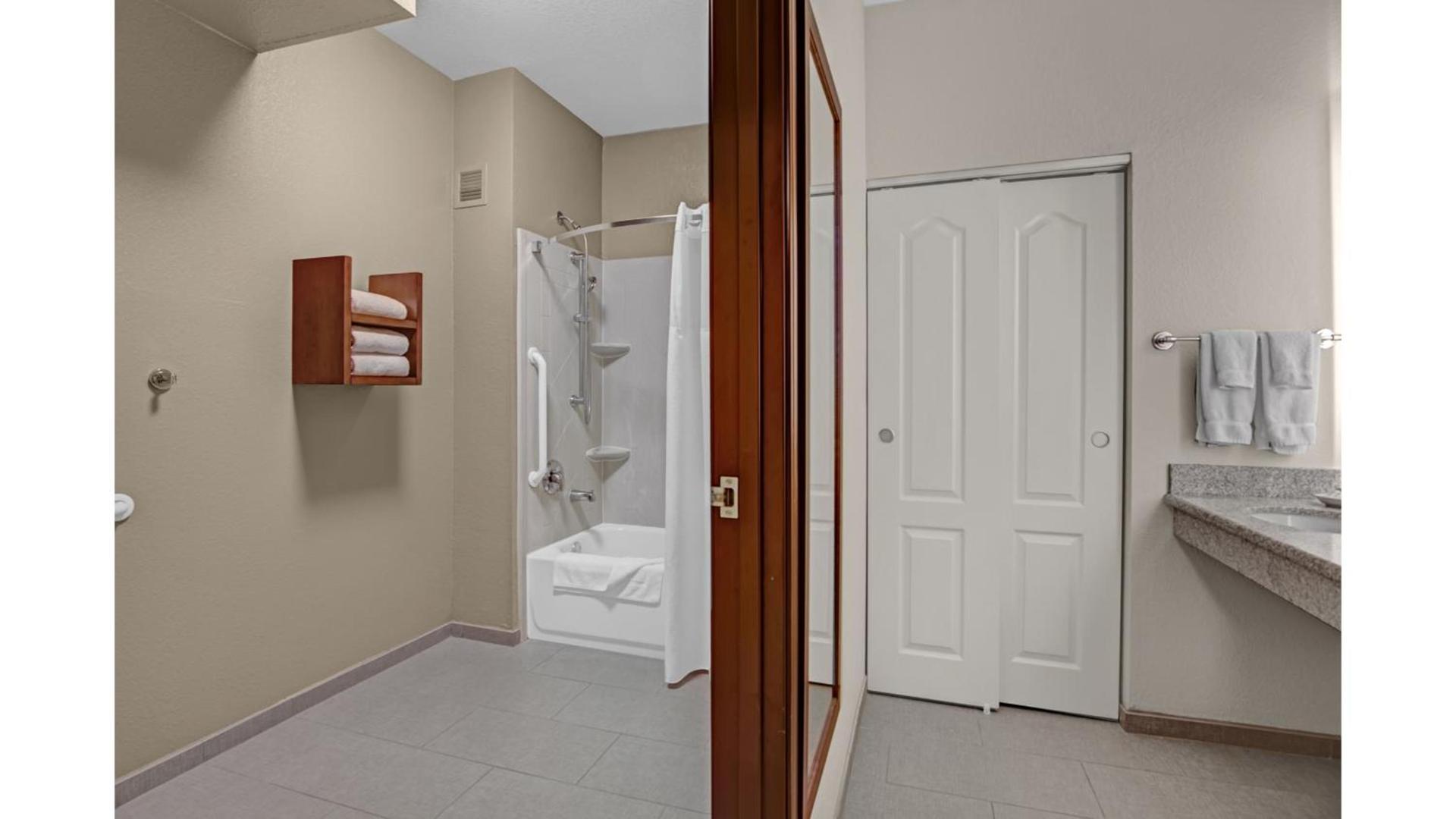 Staybridge Suites Salt Lake-West Valley City by IHG photo 33