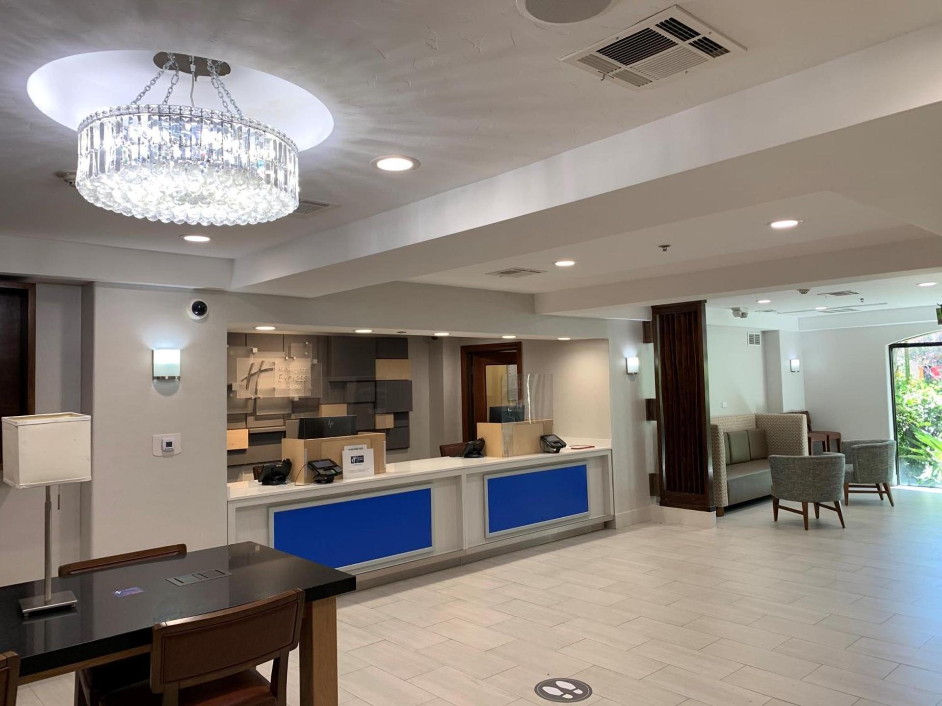 Holiday Inn Express & Suites Woodland Hills by IHG photo 16