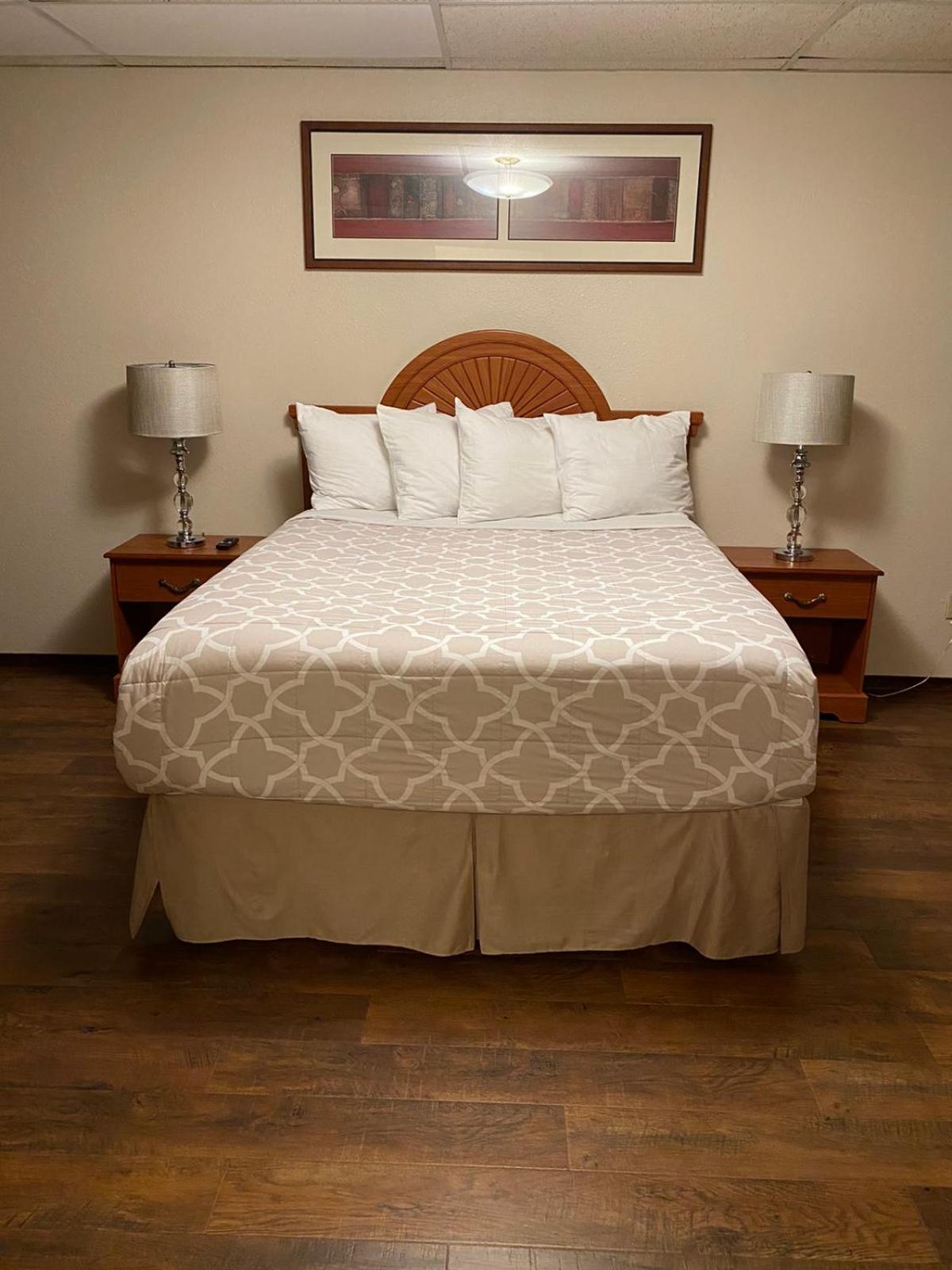 Eagle Hotel photo 12