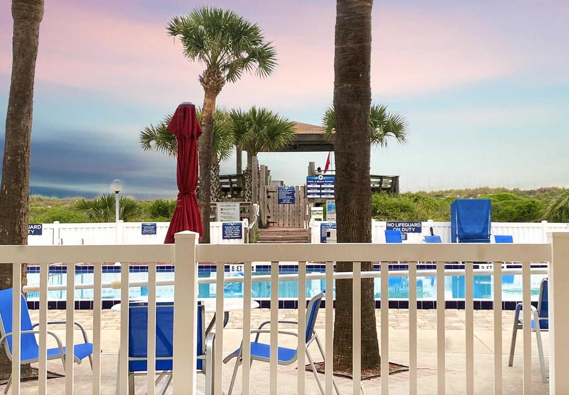 Guy Harvey Resort on Saint Augustine Beach photo 2