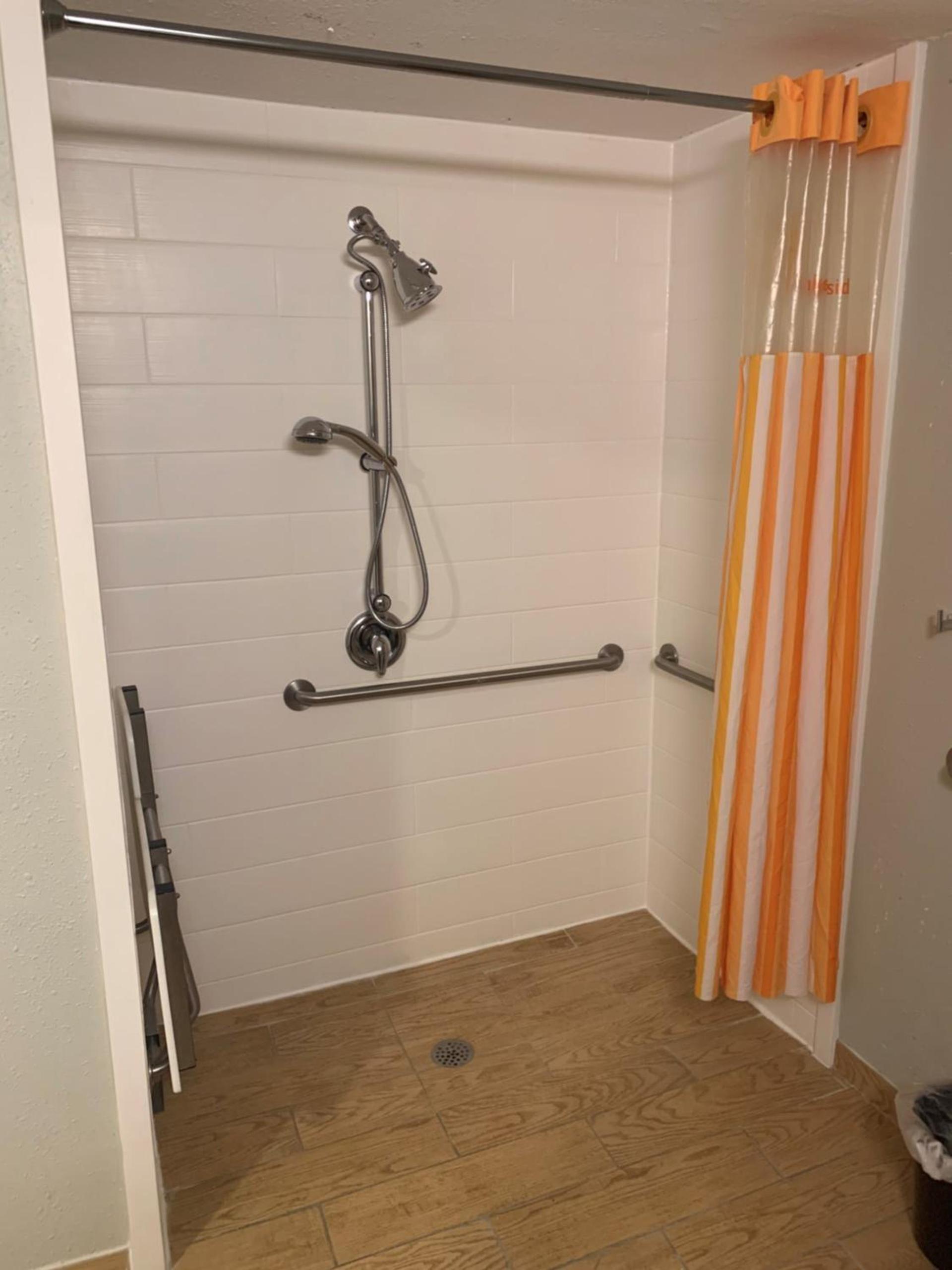 La Quinta by Wyndham Philadelphia Airport photo 7