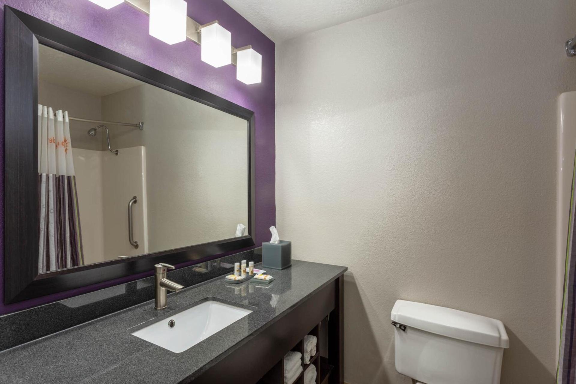 La Quinta by Wyndham Orlando Universal area - Free Shuttle to Universal photo 36