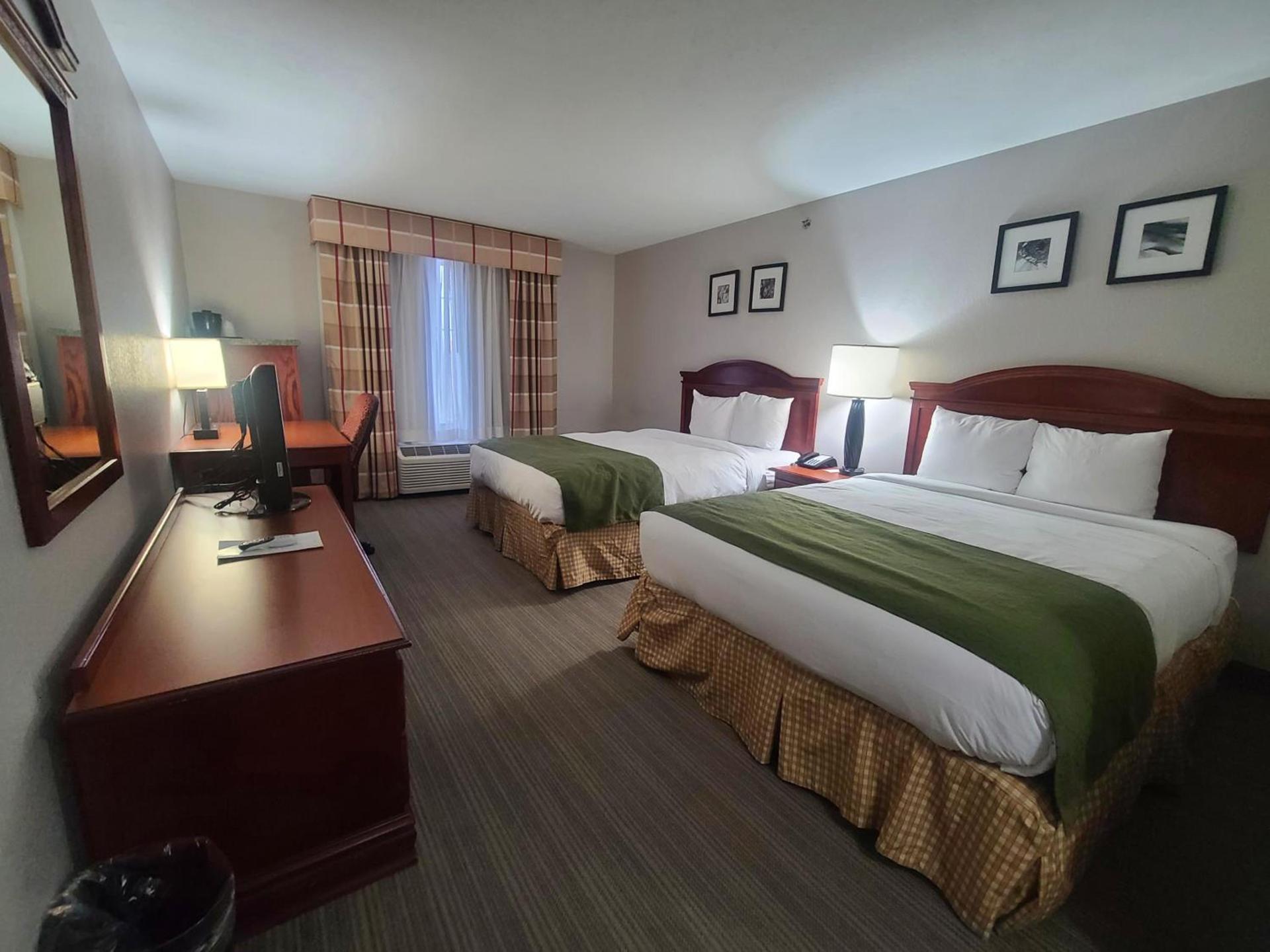 Garner Hotel Paducah West photo 21