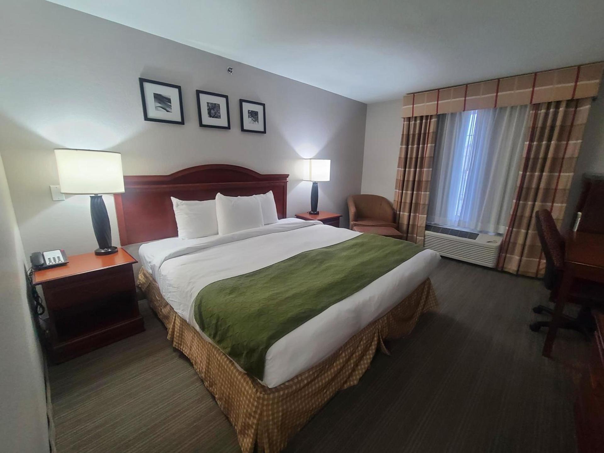 Garner Hotel Paducah West photo 25