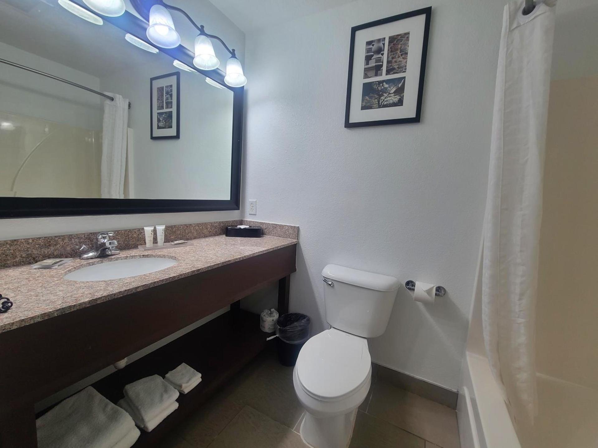 Garner Hotel Paducah West photo 19