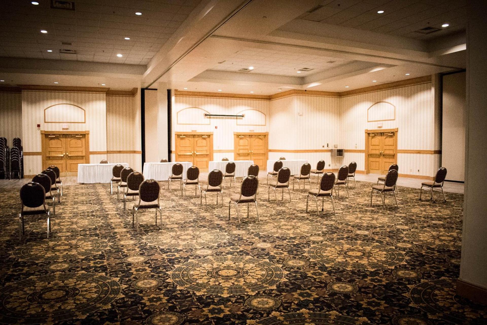 Ramada by Wyndham North Platte photo 26