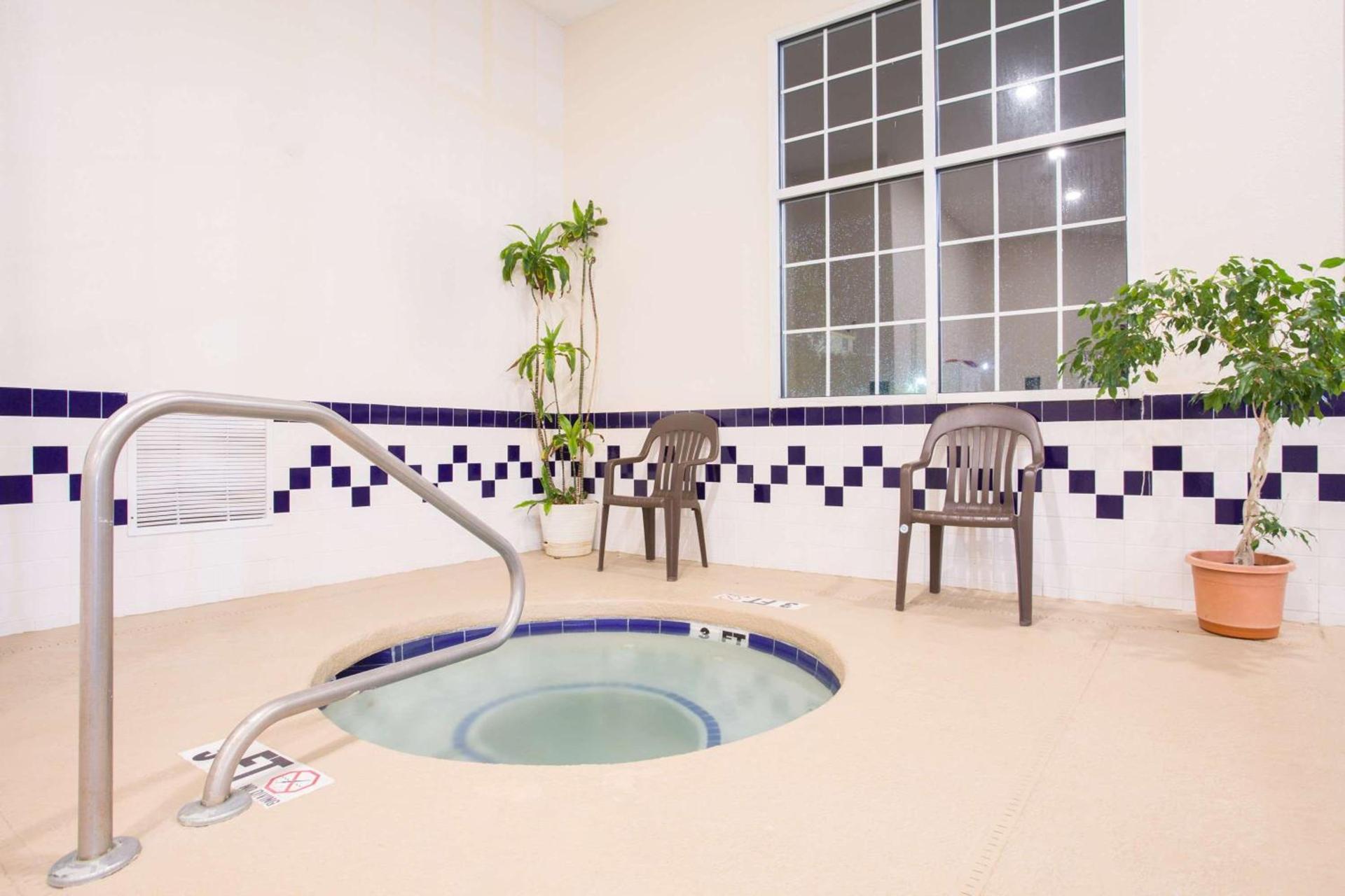 SureStay Hotel by Best Western North Myrtle Beach photo 15