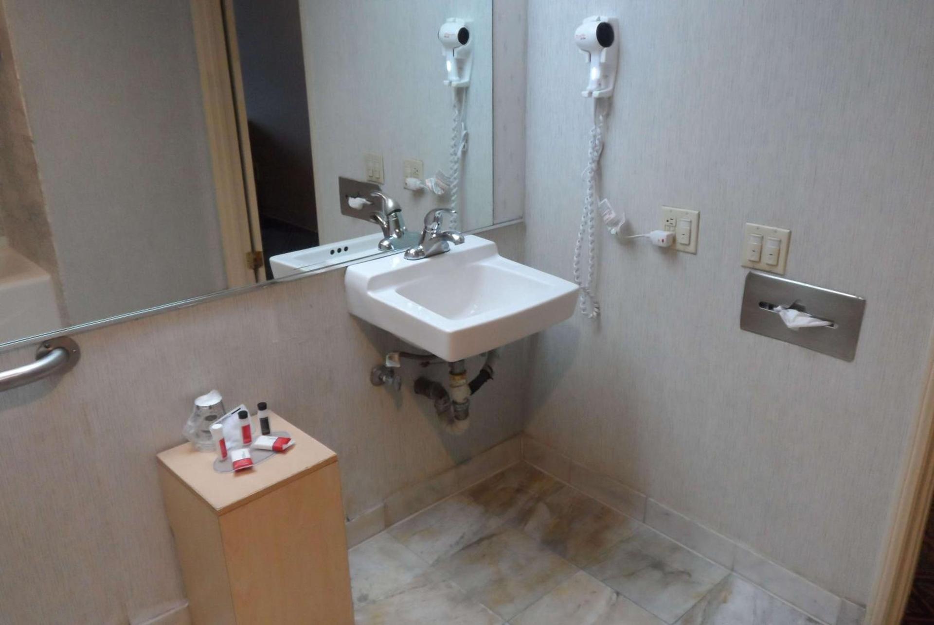Park Suites Hotel photo 2