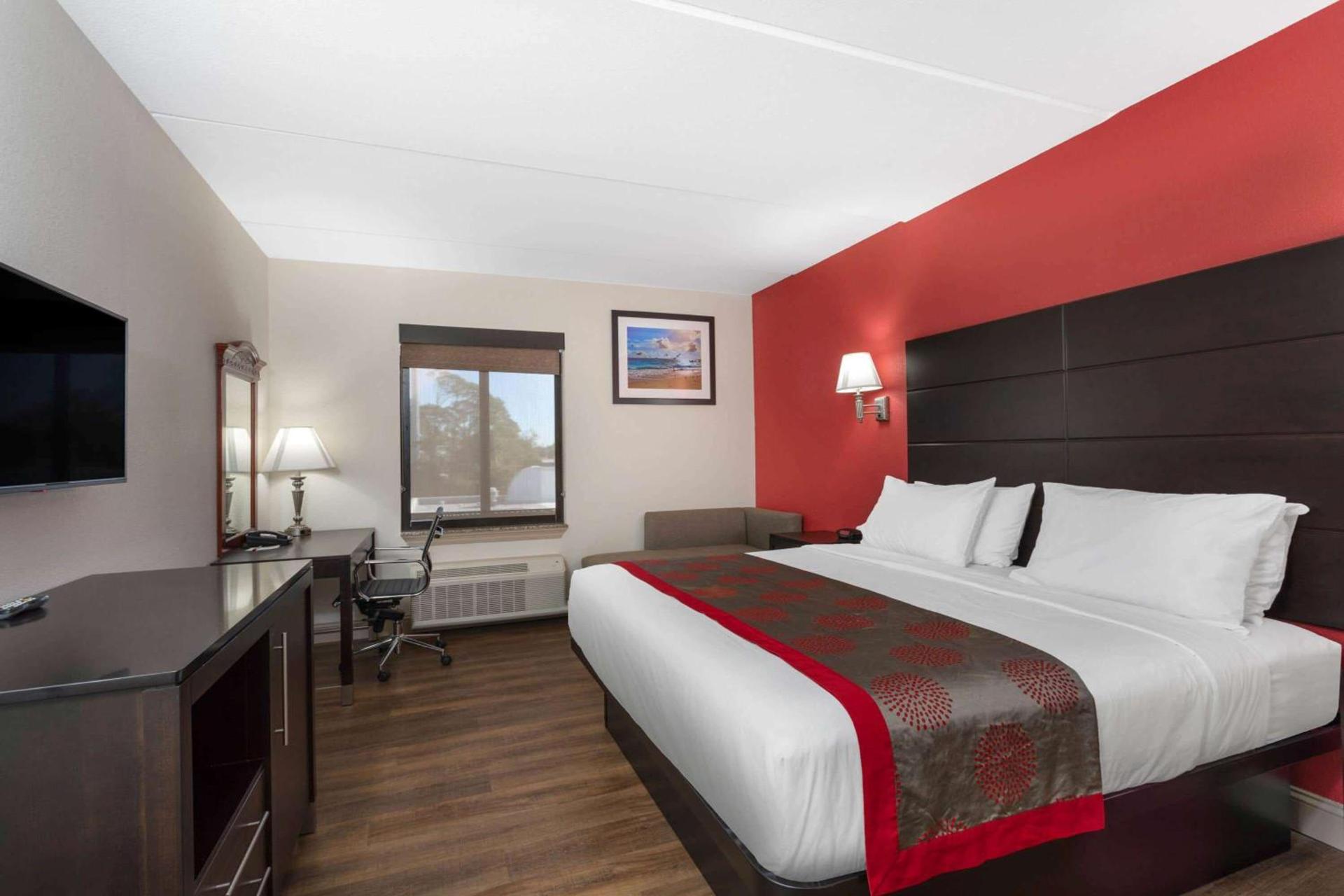 Ramada by Wyndham Panama City photo 13