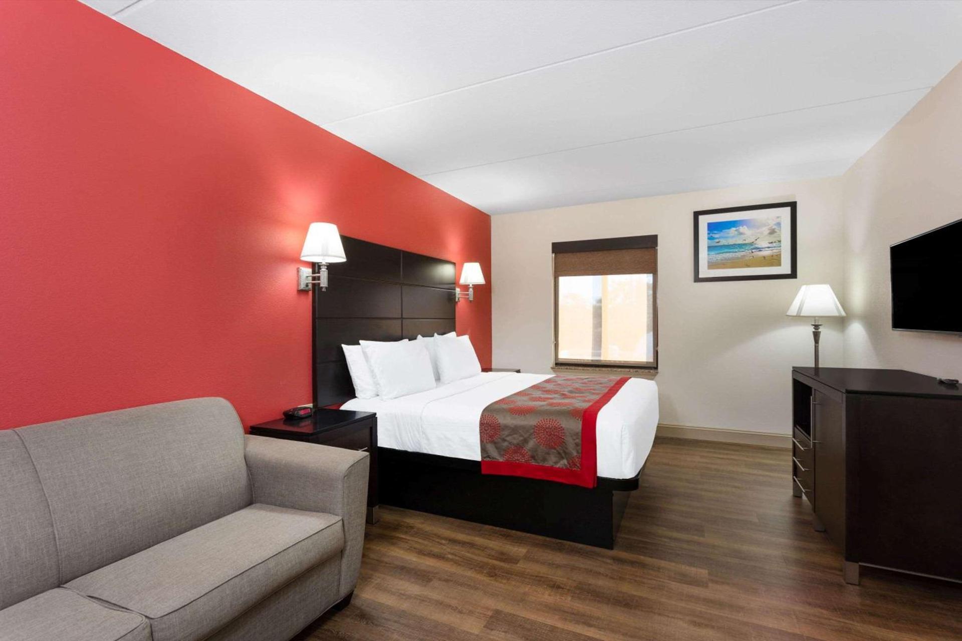 Ramada by Wyndham Panama City photo 23