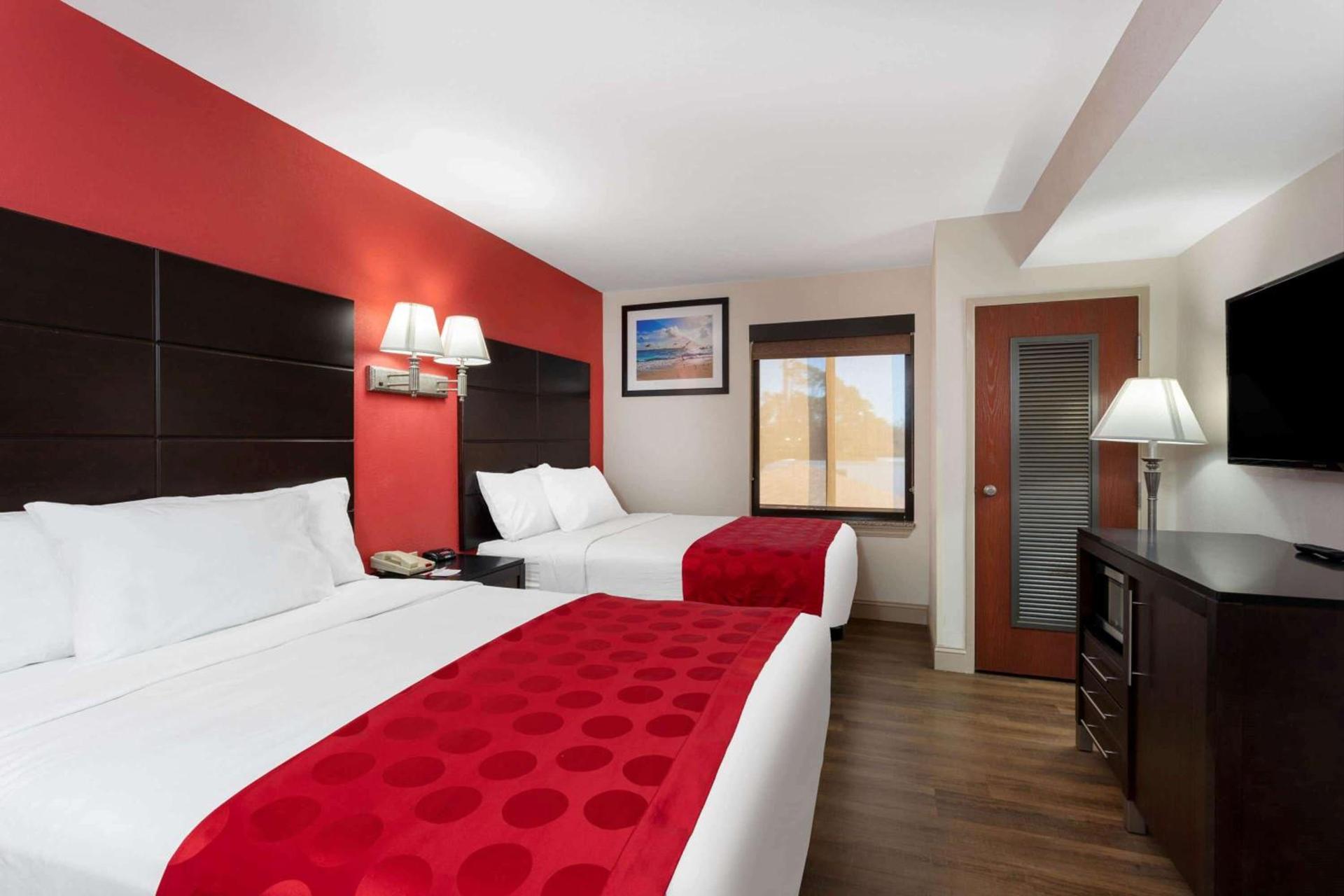 Ramada by Wyndham Panama City photo 29