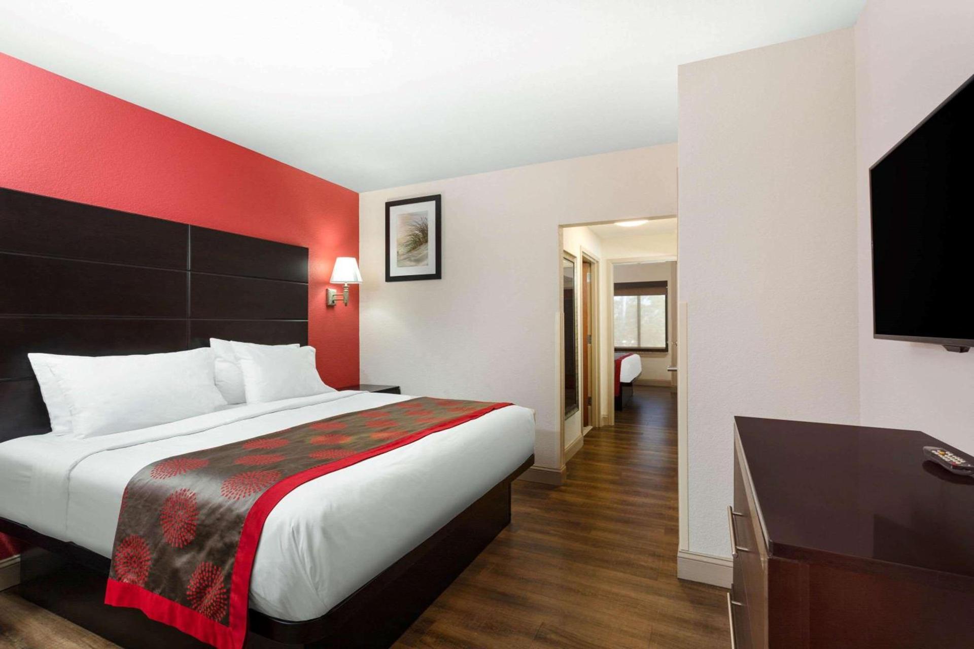Ramada by Wyndham Panama City photo 30