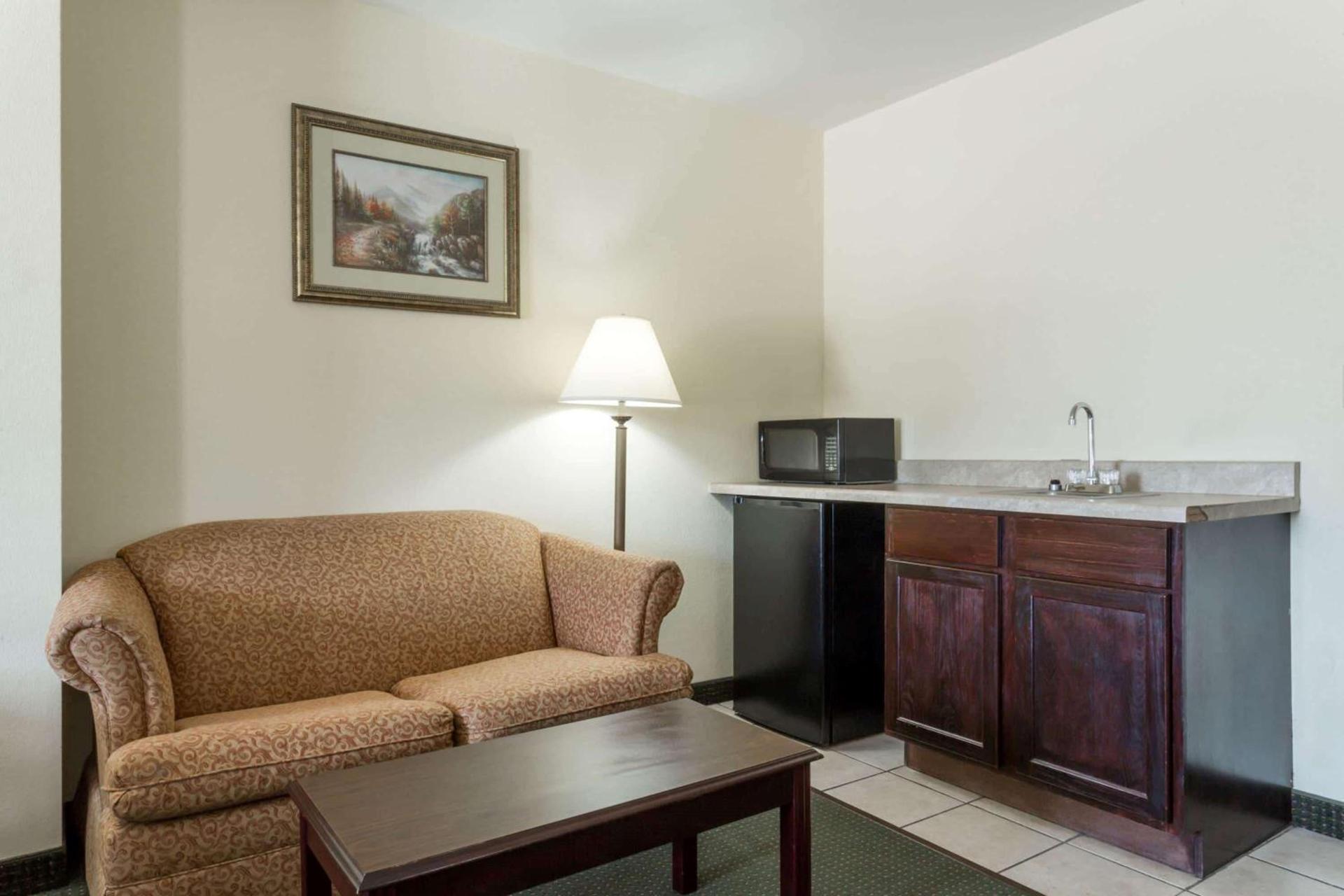 Howard Johnson by Wyndham Houma photo 18