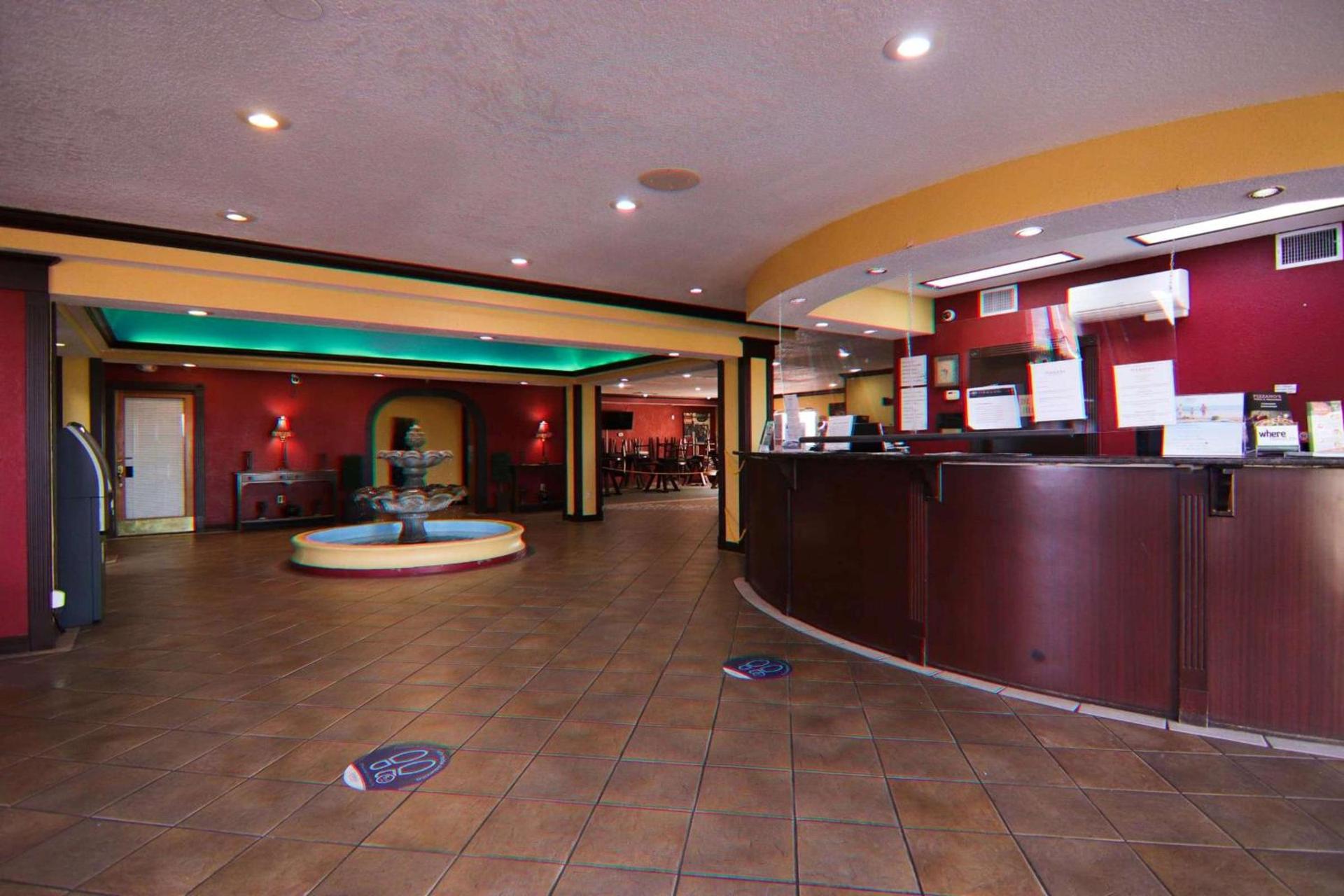 Ramada by Wyndham Davenport Orlando South photo 14