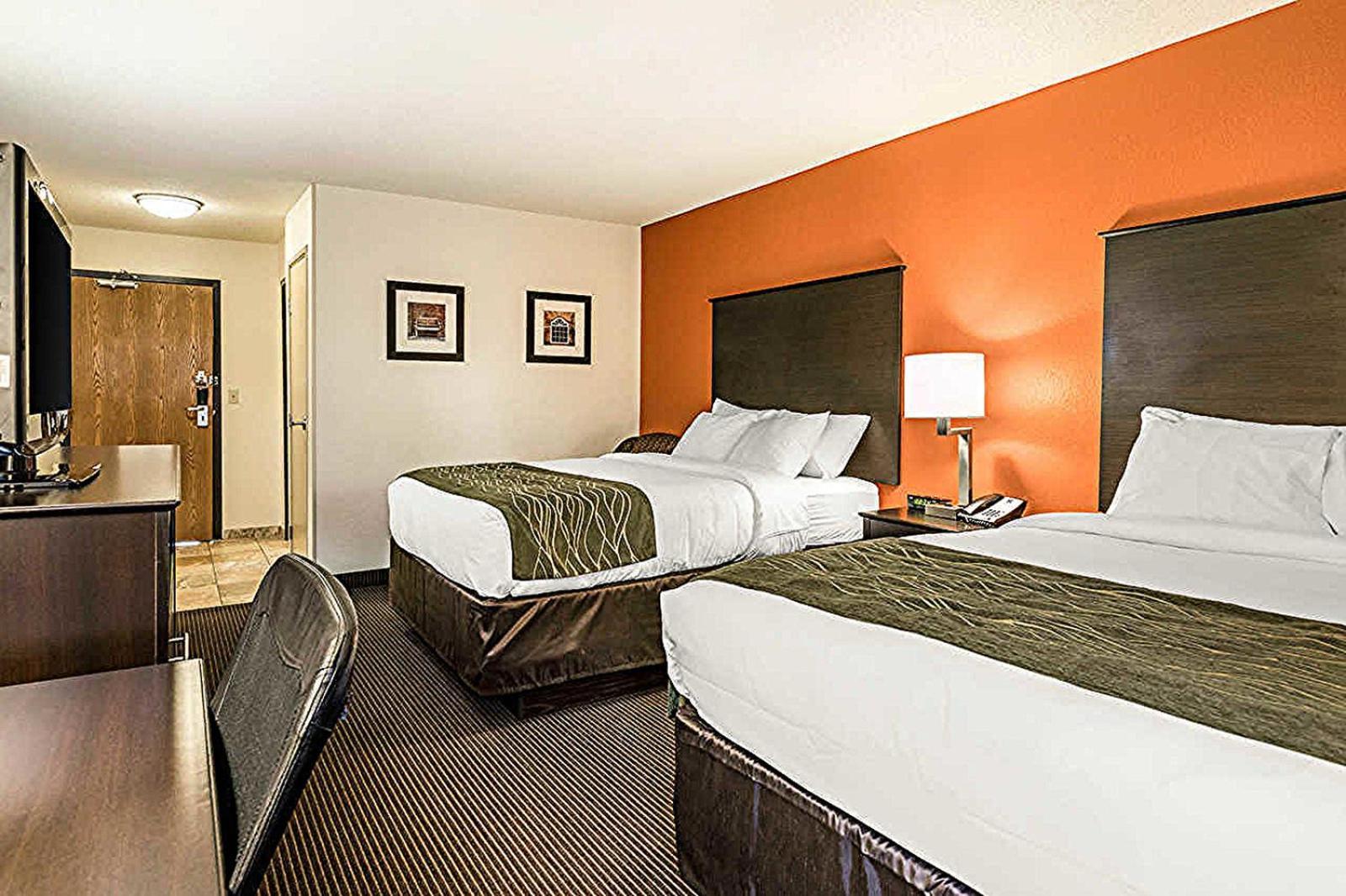 Comfort Inn Wings Stadium photo 14