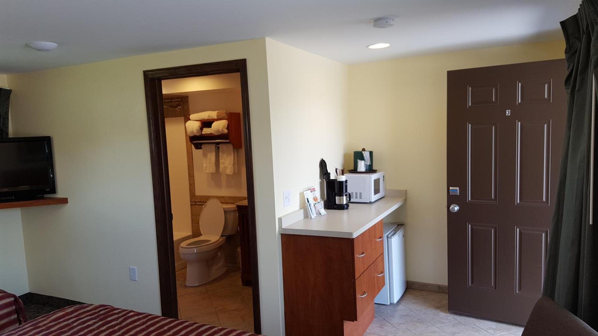 Black Hawk Motel & Suites photo 19