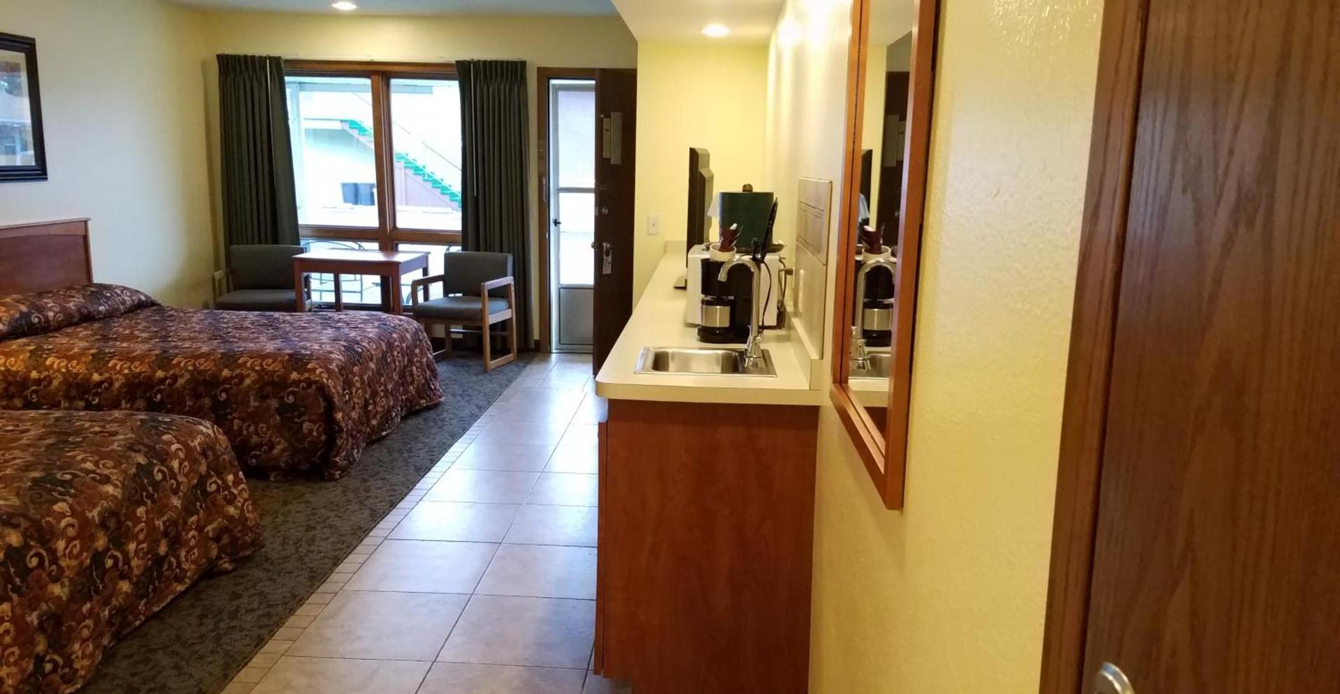 Black Hawk Motel & Suites photo 22