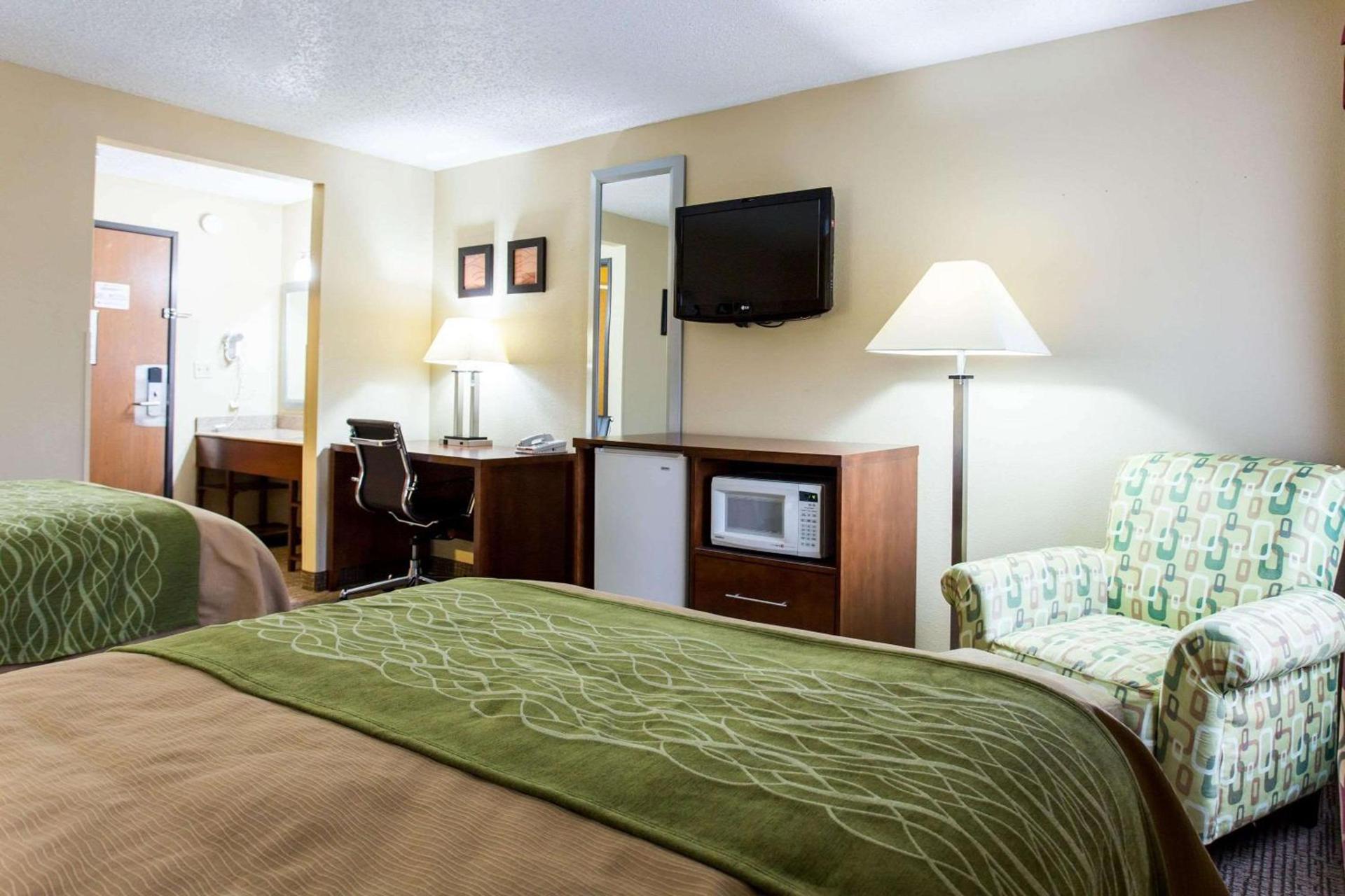 Comfort Inn Columbia West photo 17