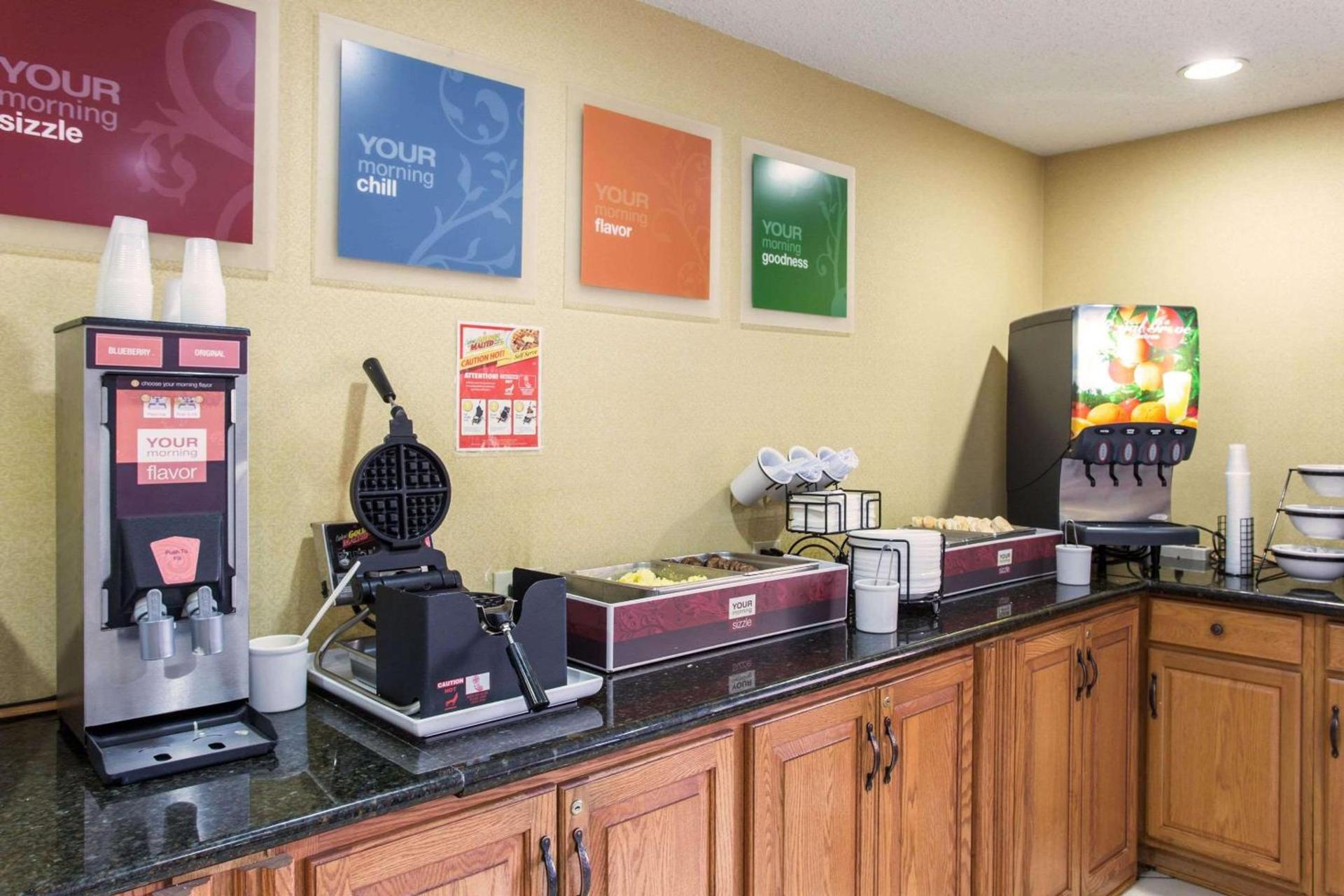 Comfort Inn Columbia West photo 42
