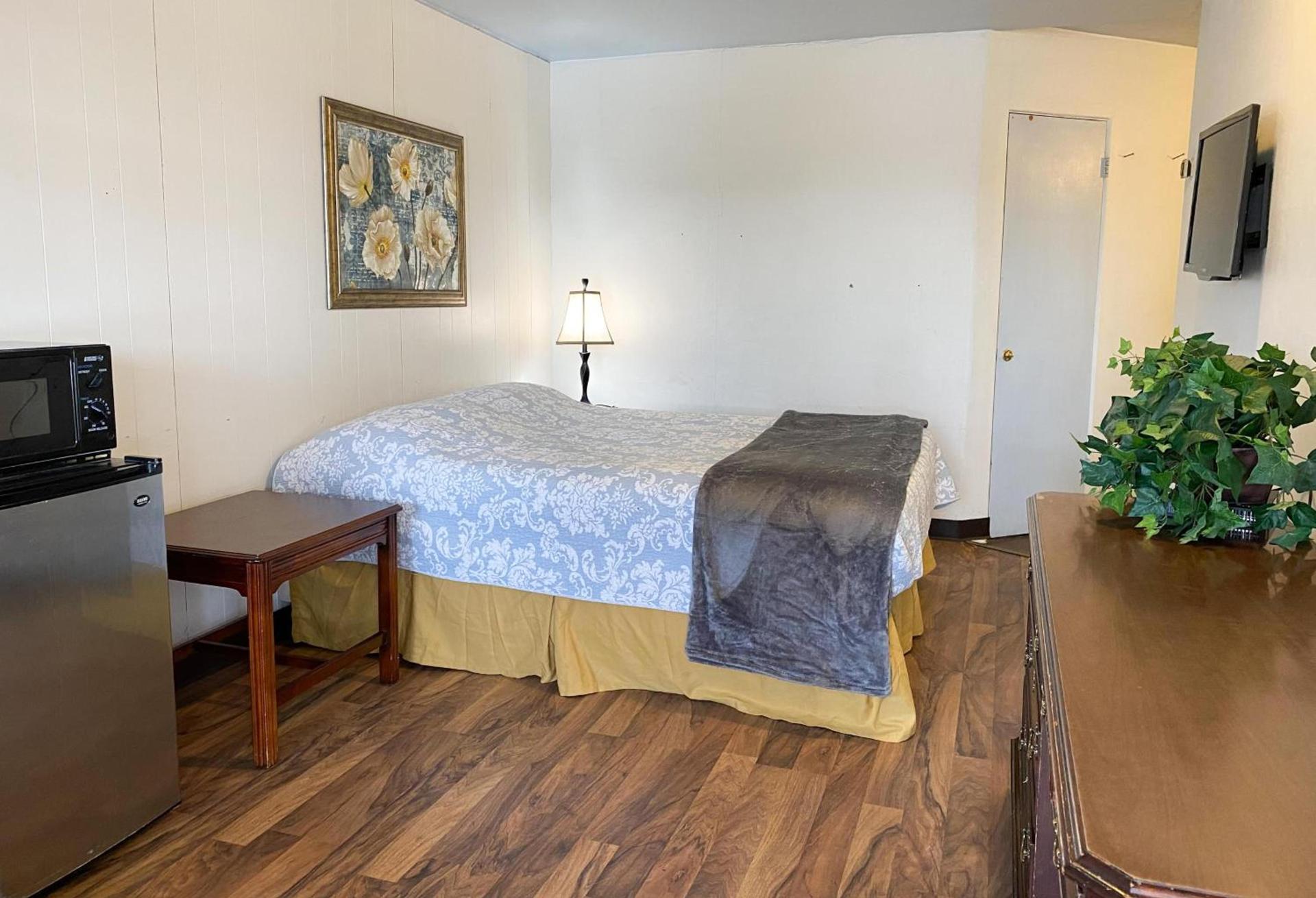 Guest Ranch Motel photo 27