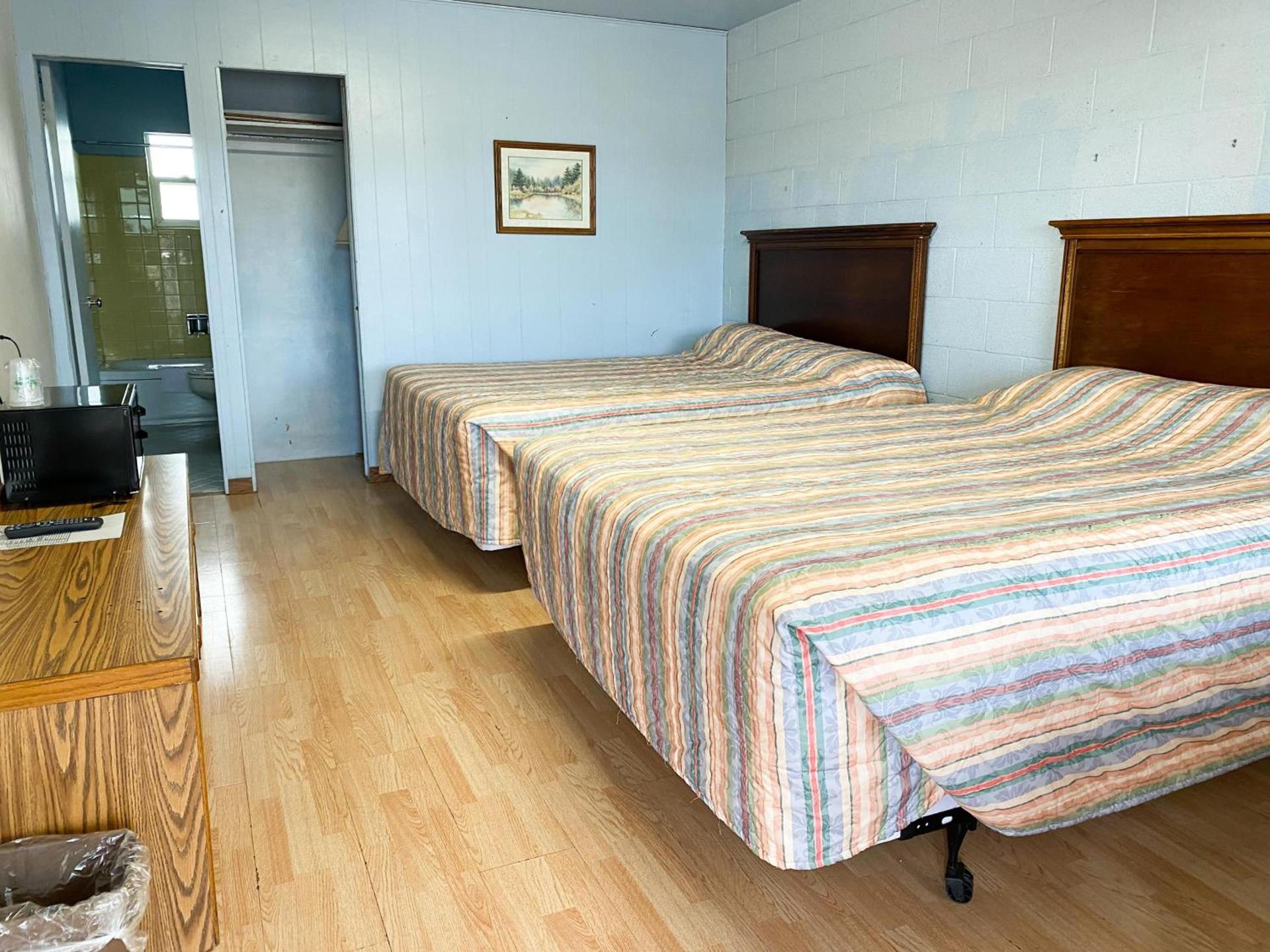 Guest Ranch Motel photo 18