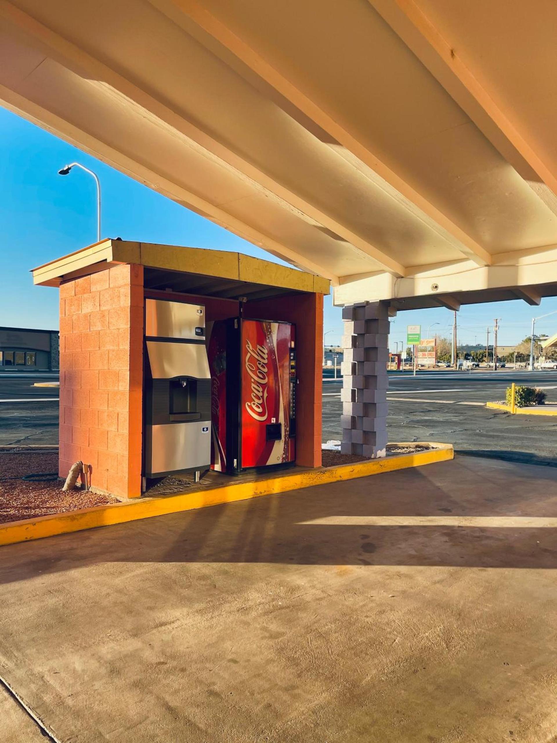Century 21 Motel photo 22