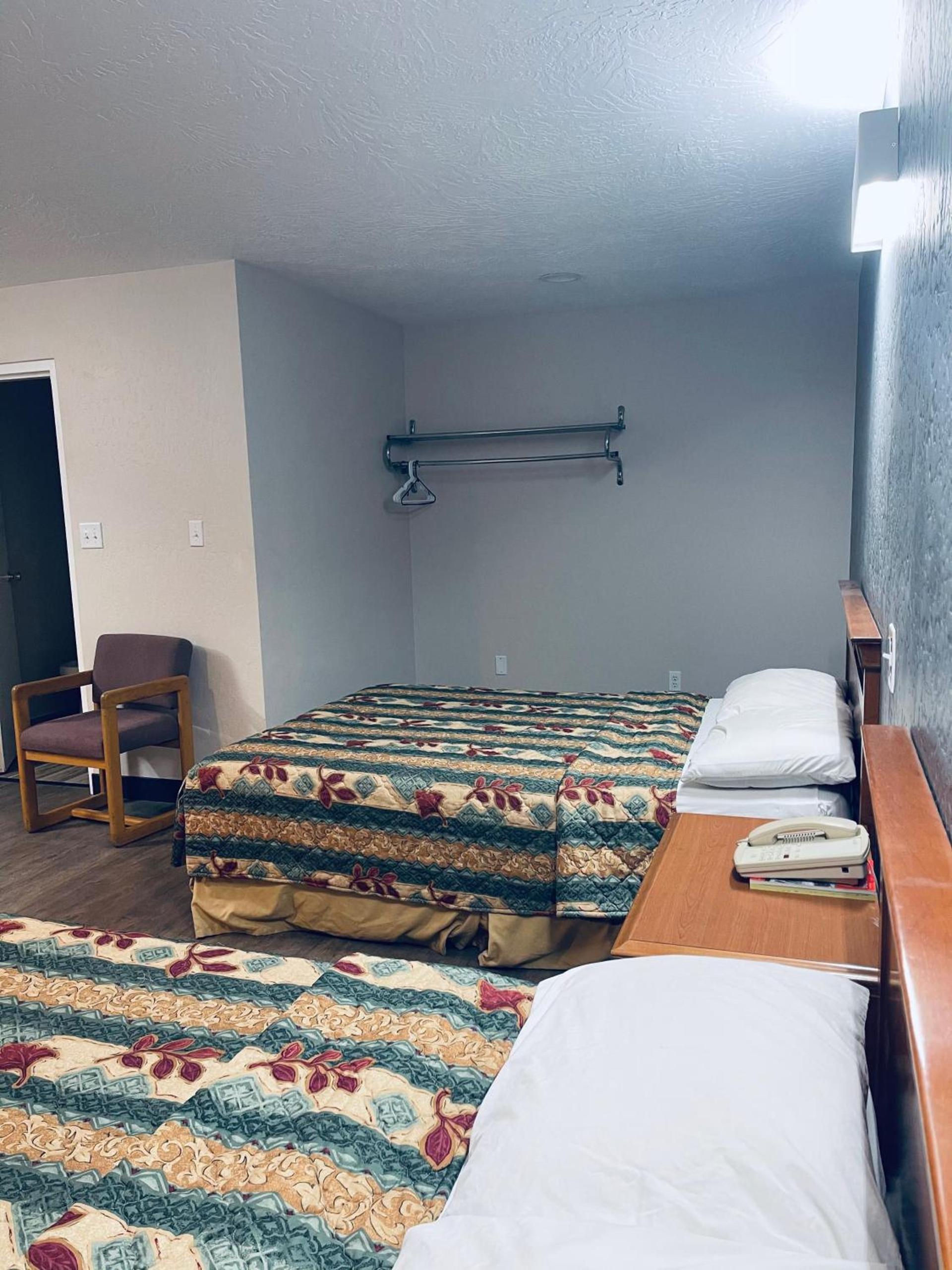 Century 21 Motel photo 16